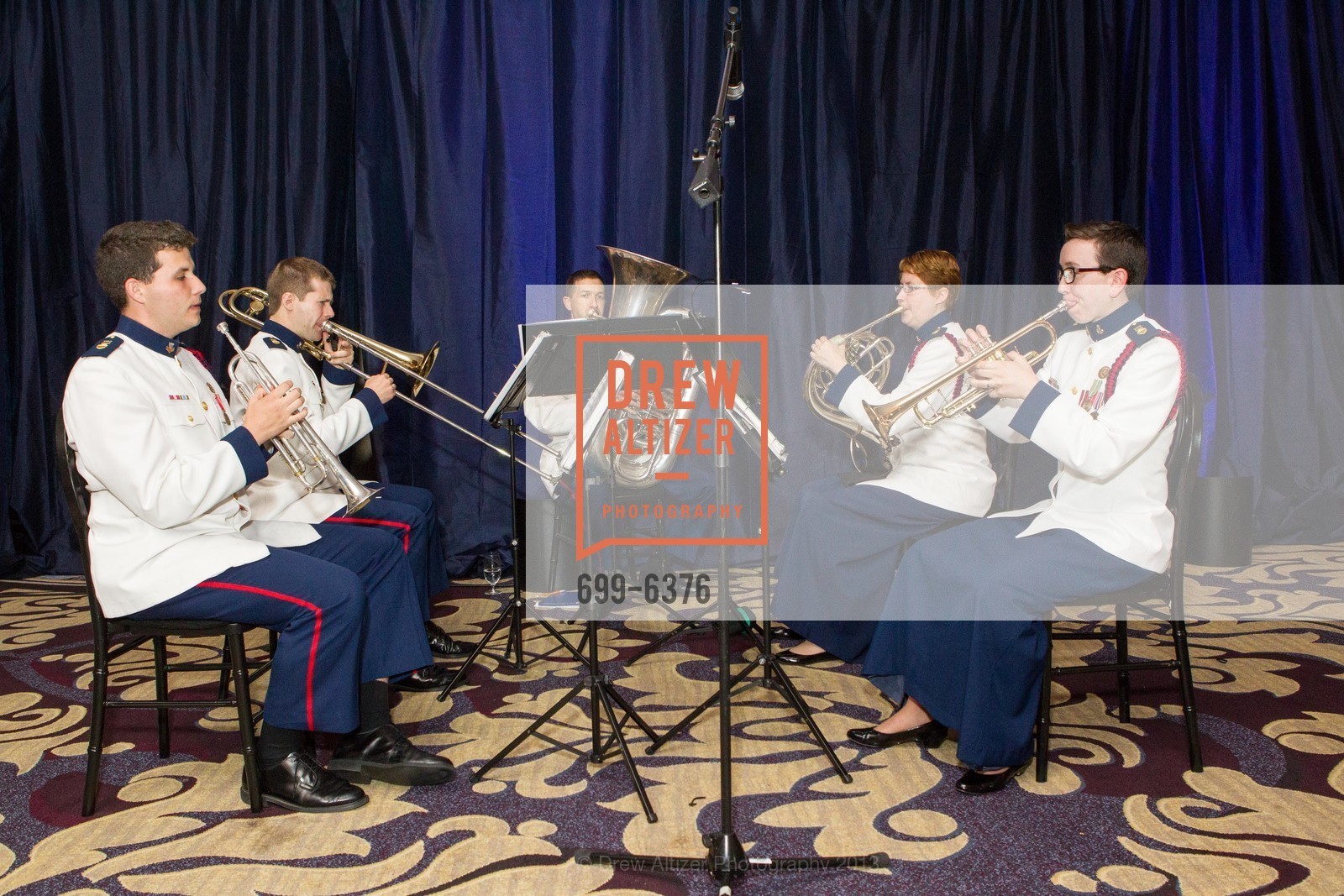 Performance, COAST GUARD FOUNDATION Presents Pacific Awards Dinner, US, April 25th, 2013, Photo #699-6376 Performance, Photo #699-6376