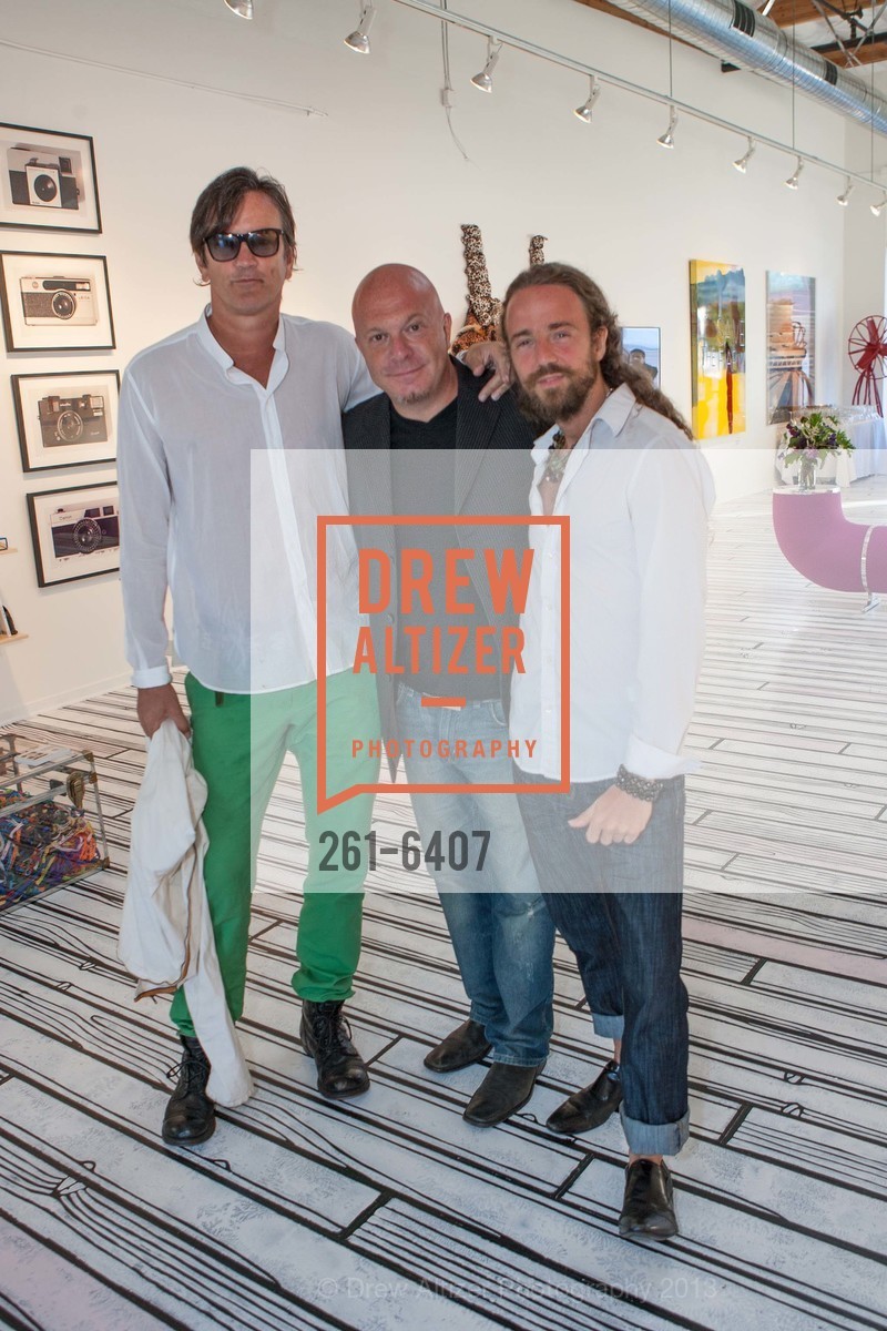 Bob Novogratz, Nacho Arminay, OUTER SPACE Art Gallery Opening, US, July 13th, 2013, Photo #261-6407 Bob Novogratz, Nacho Arminay, Photo #261-6407