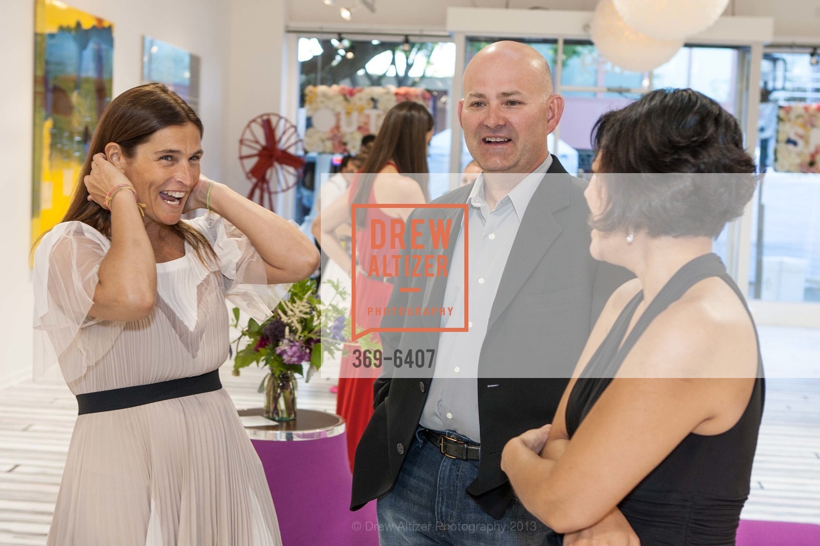 Cortney Novogratz, Philip Oaks, Mona Lisa Oaks, OUTER SPACE Art Gallery Opening, US, July 13th, 2013, Photo #369-6407 Cortney Novogratz, Philip Oaks, Mona Lisa Oaks, Photo #369-6407