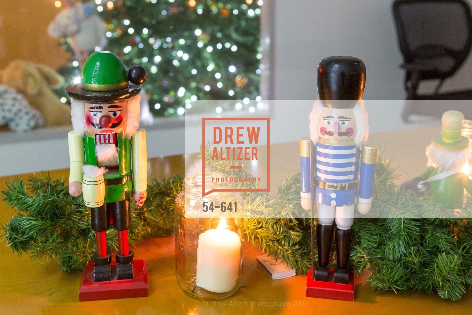 Atmosphere, Savonix Launch Celebration and Toys for Tots Benefit, Savonix. 300 Broadway, Suite 14, December 10th, 2015,Drew Altizer, Drew Altizer Photography, full-service event agency, private events, San Francisco photographer, photographer California