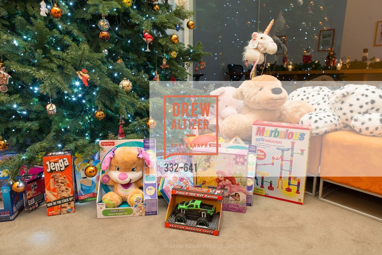 Atmosphere, Savonix Launch Celebration and Toys for Tots Benefit, Savonix. 300 Broadway, Suite 14, December 10th, 2015