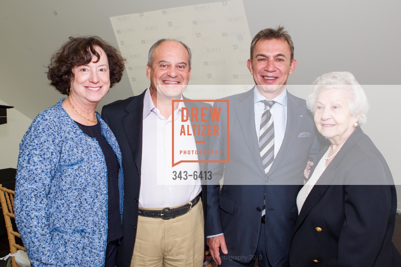 Tzipi Tramiel, Sam Tramiel, Piotr Wislicki, Helen Tramiel, Photo #343-6413