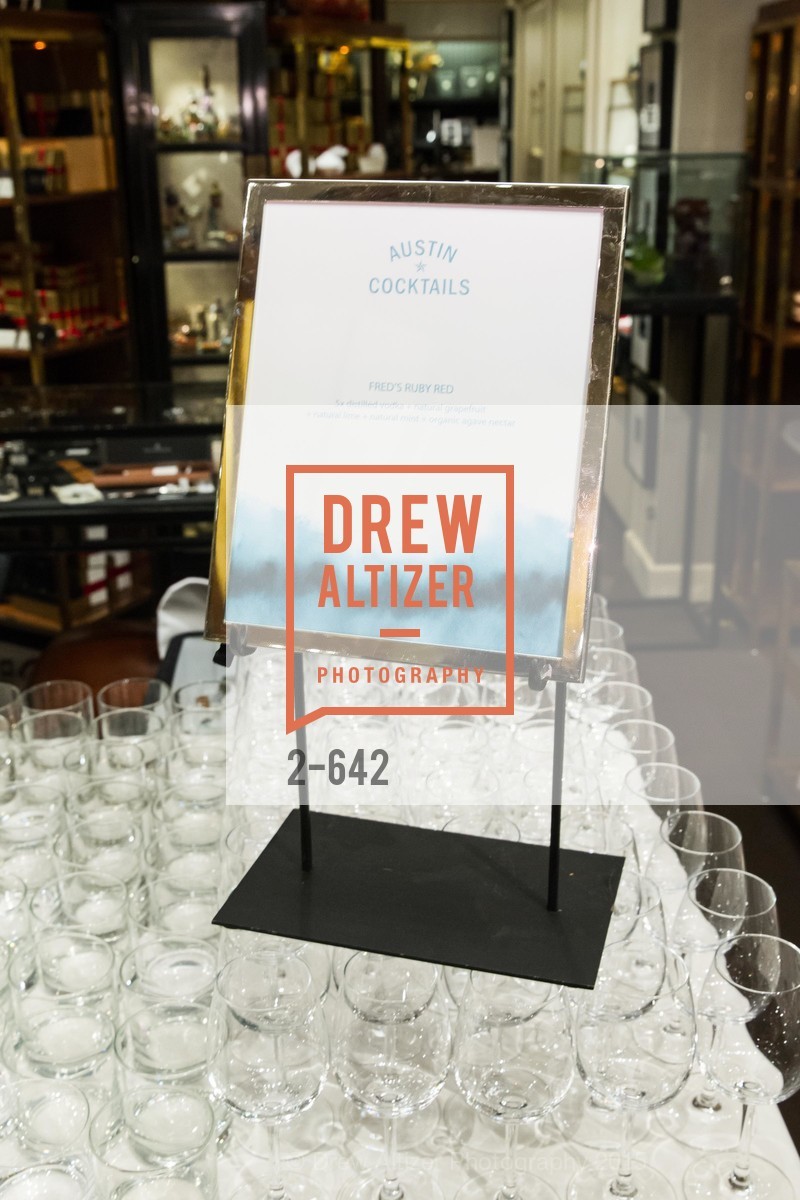 Atmosphere, Private Holiday Shopping Night presented by Gump's and Domino magazine, Gump's. 135 Post Street, December 10th, 2015,Drew Altizer, Drew Altizer Photography, full-service event agency, private events, San Francisco photographer, photographer California