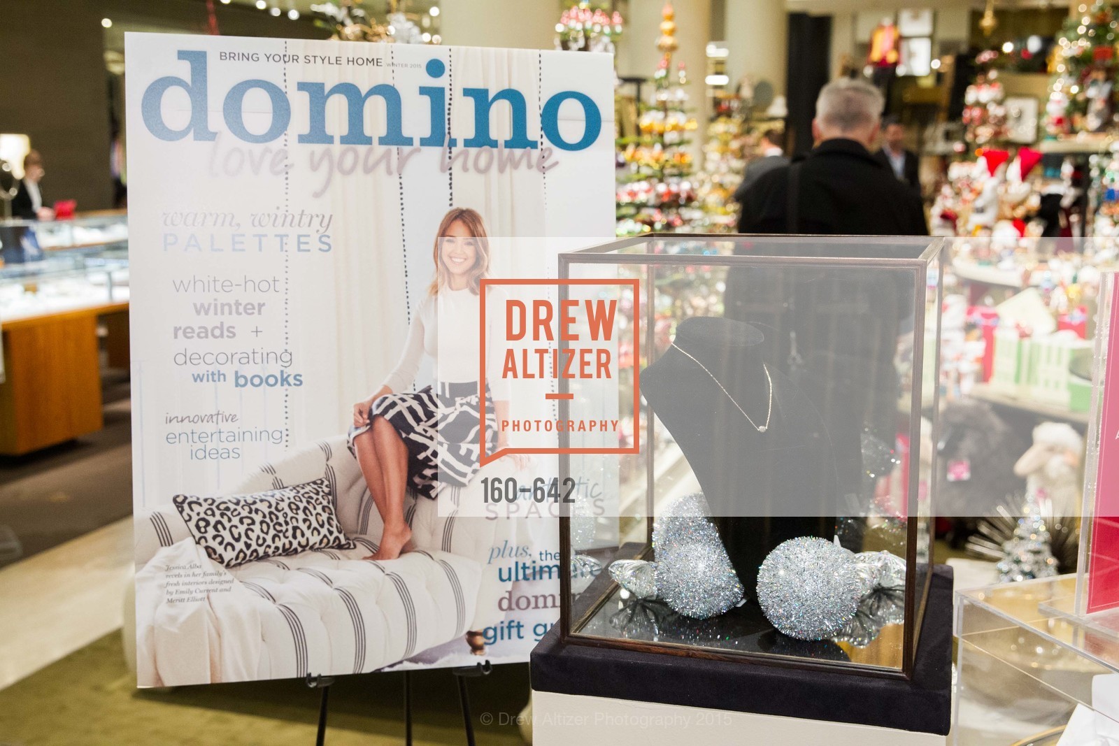 Atmosphere, Private Holiday Shopping Night presented by Gump's and Domino magazine, Gump's. 135 Post Street, December 10th, 2015,Drew Altizer, Drew Altizer Photography, full-service agency, private events, San Francisco photographer, photographer california