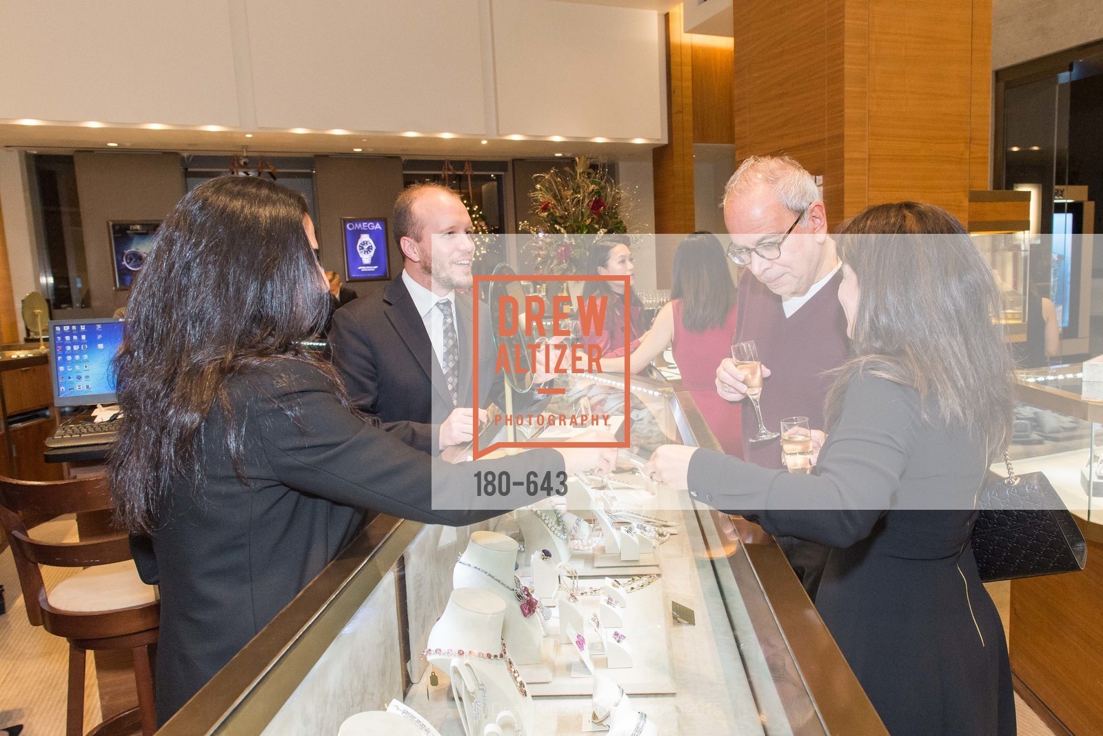 Atmosphere, Shreve & Co & Holiday Event, Shreve & Co. 329 Stanford Shopping Center, December 10th, 2015,Drew Altizer, Drew Altizer Photography, full-service event agency, private events, San Francisco photographer, photographer California