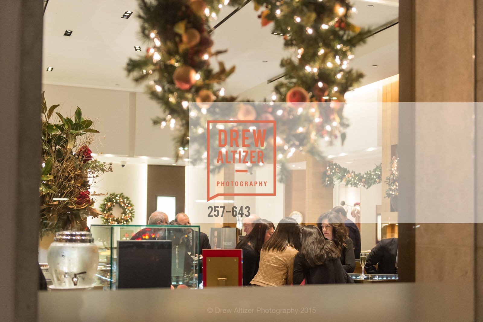 Atmosphere, Shreve & Co & Holiday Event, Shreve & Co. 329 Stanford Shopping Center, December 10th, 2015,Drew Altizer, Drew Altizer Photography, full-service agency, private events, San Francisco photographer, photographer california