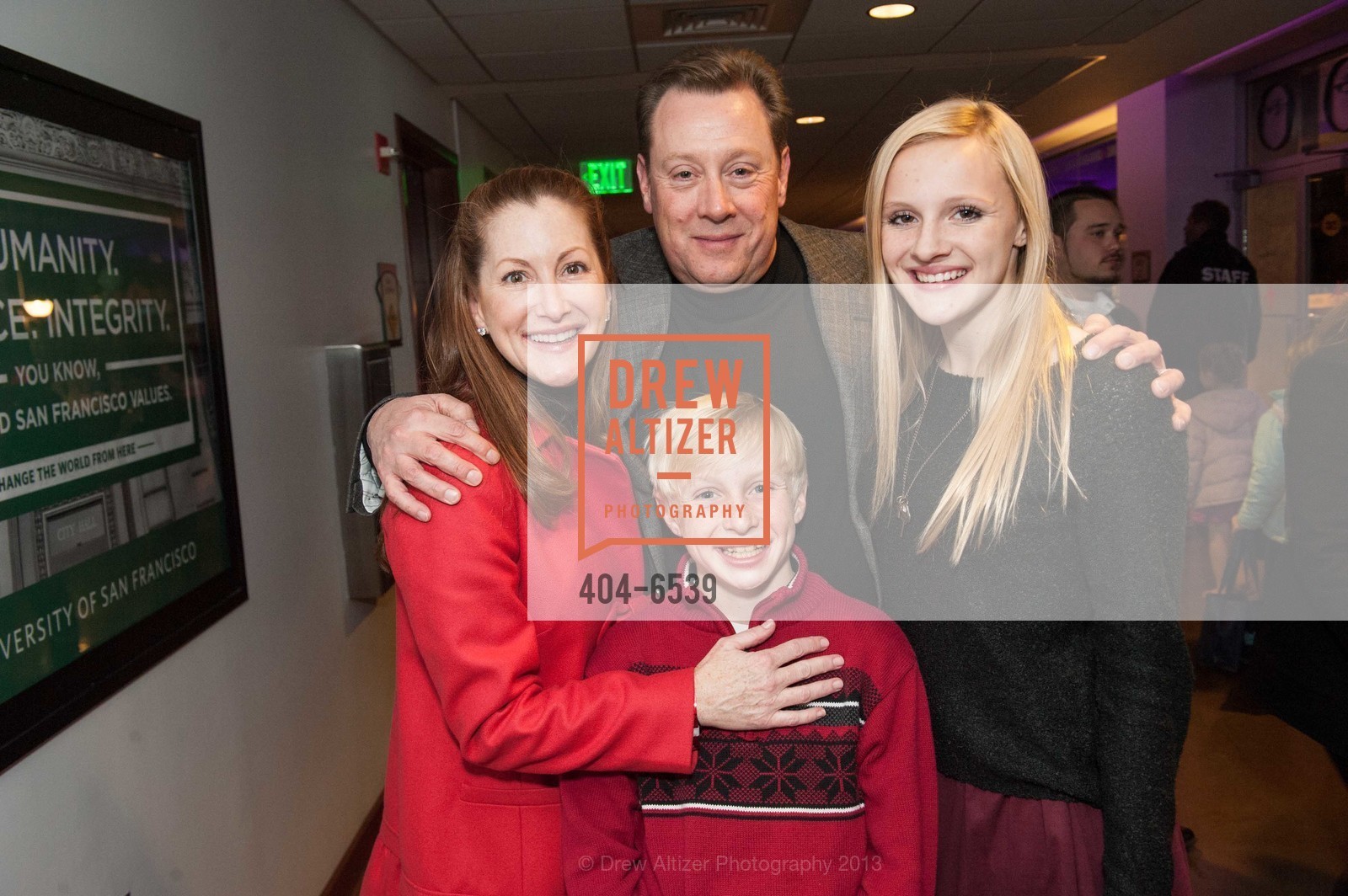 Ave Seltsam, Jim Seltsam, Joey Seltsam, Sarah Seltsam, WENDER WEIS FOUNDATION FOR CHILDREN Presents Holiday Heroes 2013, US, December 9th, 2013, Photo #404-6539 Ave Seltsam, Jim Seltsam, Joey Seltsam, Sarah Seltsam, Photo #404-6539