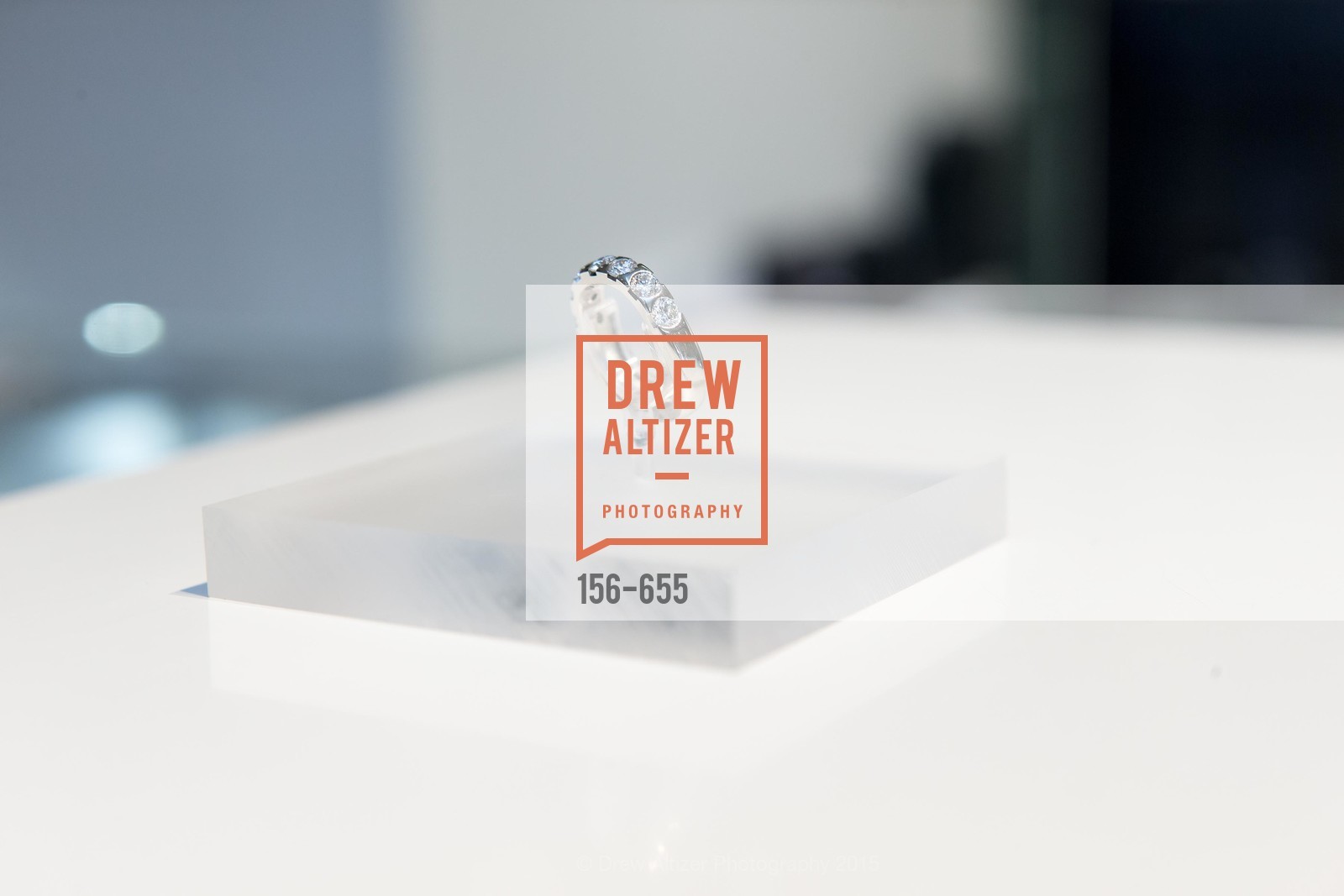 Atmosphere, Silver Belles Soirée at Stuart Moore, Stuart Moore Gallery of Designer Jewelry. 1898 Union Street, December 17th, 2015,Drew Altizer, Drew Altizer Photography, full-service event agency, private events, San Francisco photographer, photographer California