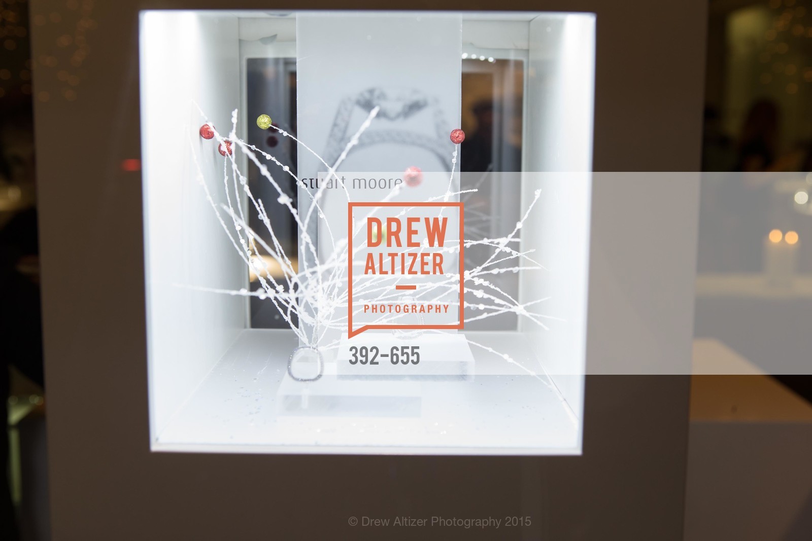 Atmosphere, Silver Belles Soirée at Stuart Moore, Stuart Moore Gallery of Designer Jewelry. 1898 Union Street, December 17th, 2015,Drew Altizer, Drew Altizer Photography, full-service agency, private events, San Francisco photographer, photographer california