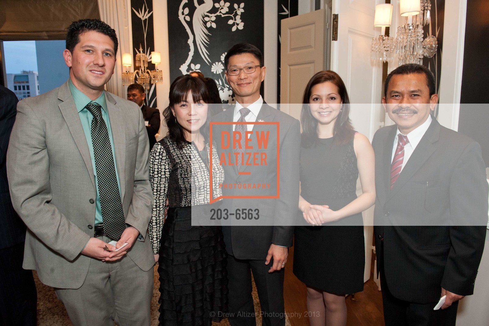 David Canepa, Julie Chin, Hock Chin, Ana Valenzuela, Asianto Sinambela, Celebration of Consul Generals at THE FAIRMONT SAN FRANCISCO, US, March 6th, 2013, Photo #203-6563 David Canepa, Julie Chin, Hock Chin, Ana Valenzuela, Asianto Sinambela, Photo #203-6563