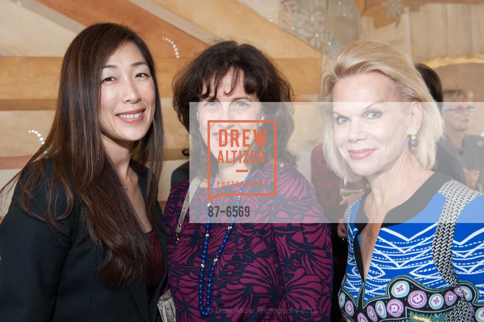 Ena Cratsenburg, Stephanie Bontemps, Sandra Farris, San Francisco Opera Guild Annual Meeting & Luncheon, US, November 12th, 2013, Photo #87-6569 Ena Cratsenburg, Stephanie Bontemps, Sandra Farris, Photo #87-6569