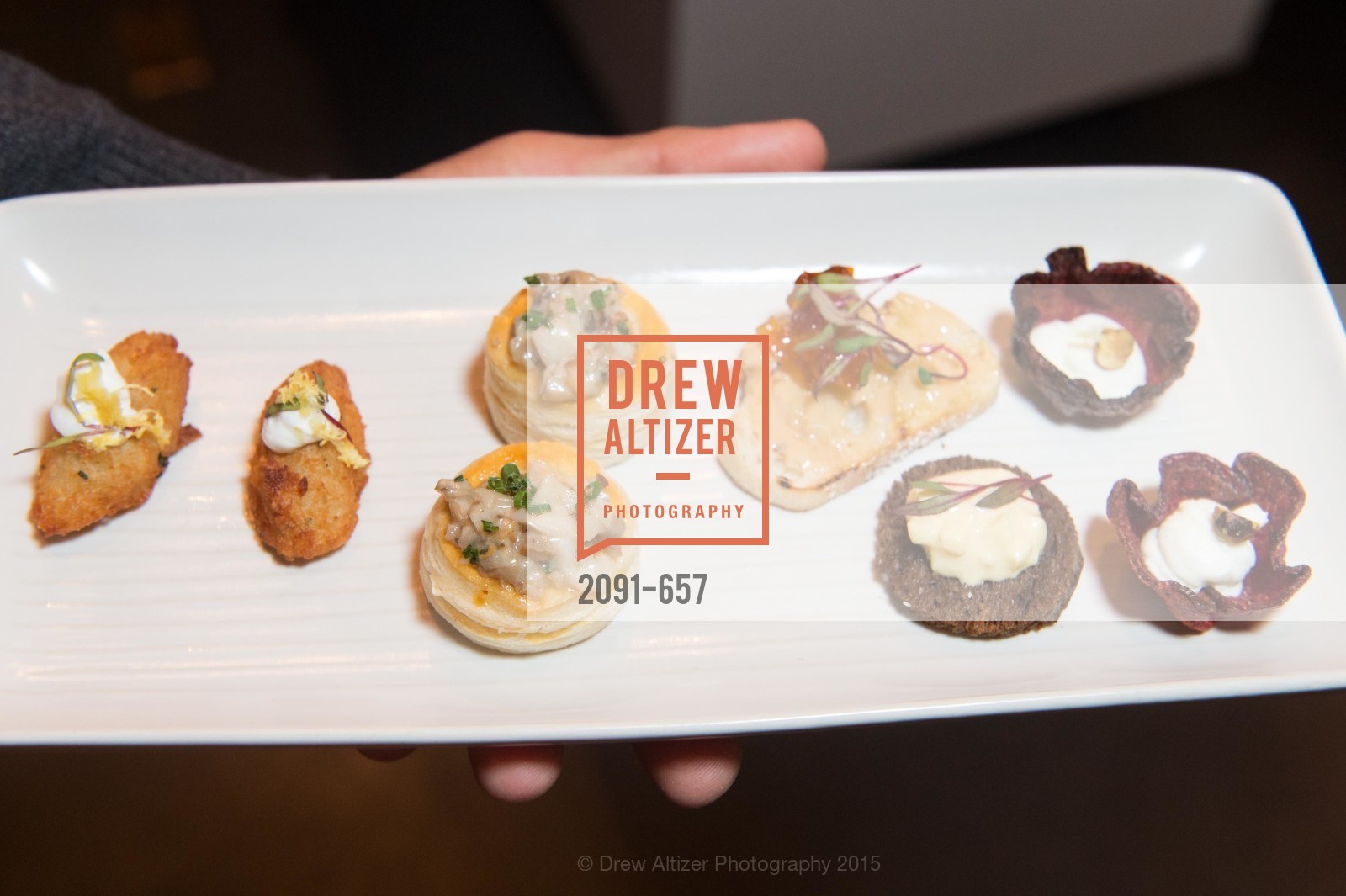 Atmosphere, DDG Holiday Party, Jay Jeffers. 1035 Post St, December 16th, 2015,Drew Altizer, Drew Altizer Photography, full-service agency, private events, San Francisco photographer, photographer california