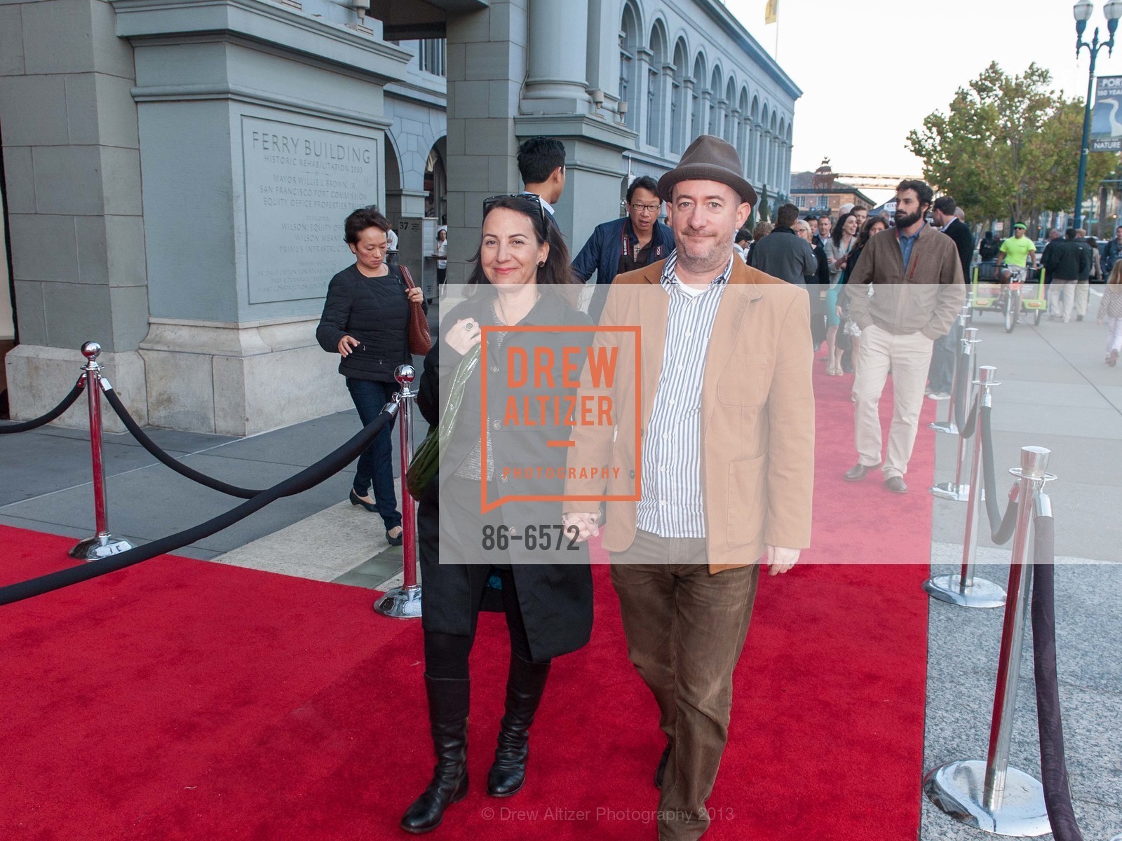 Lisa Gould, Michael Aldridge, Photo #86-6572