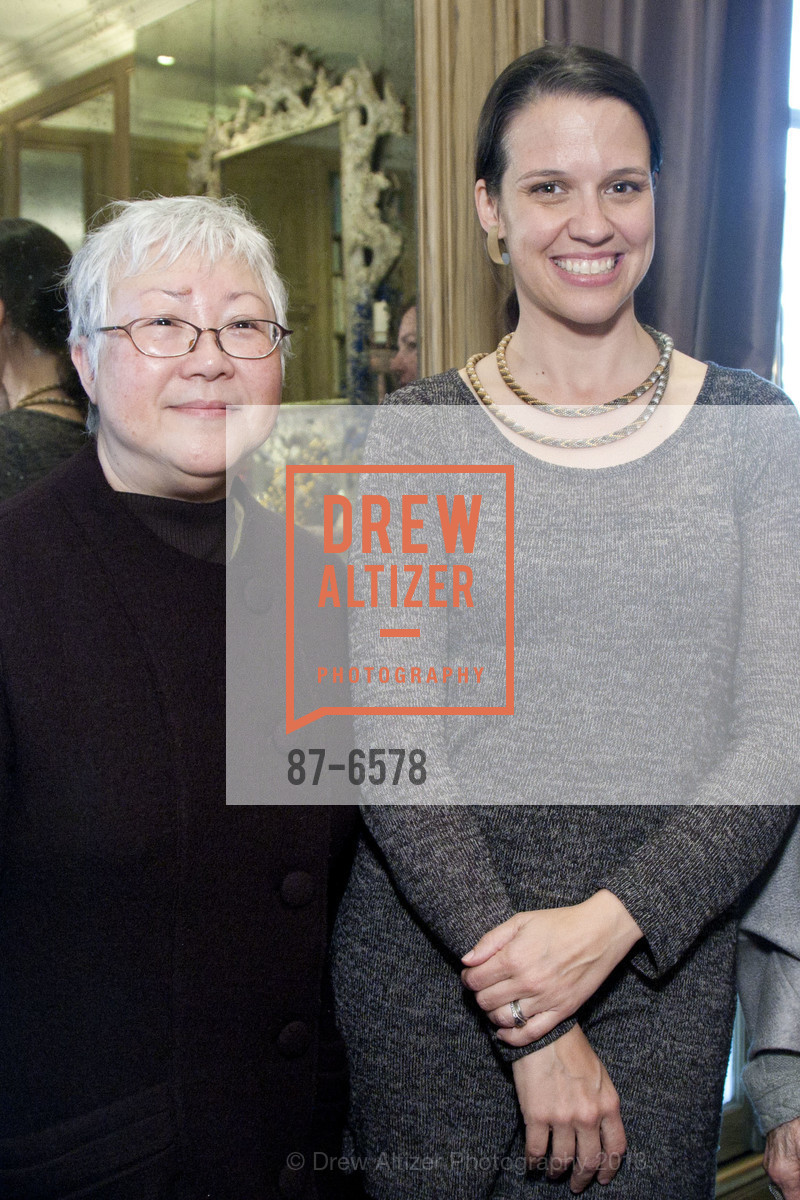 Yvonne Mann, Amanda Knox-Sather, PATINA GALLERY Trunk Show to Benefit the CALIFORNIA COLLEGE OF THE ARTS, US, March 4th, 2013, Photo #87-6578 Yvonne Mann, Amanda Knox-Sather, Photo #87-6578