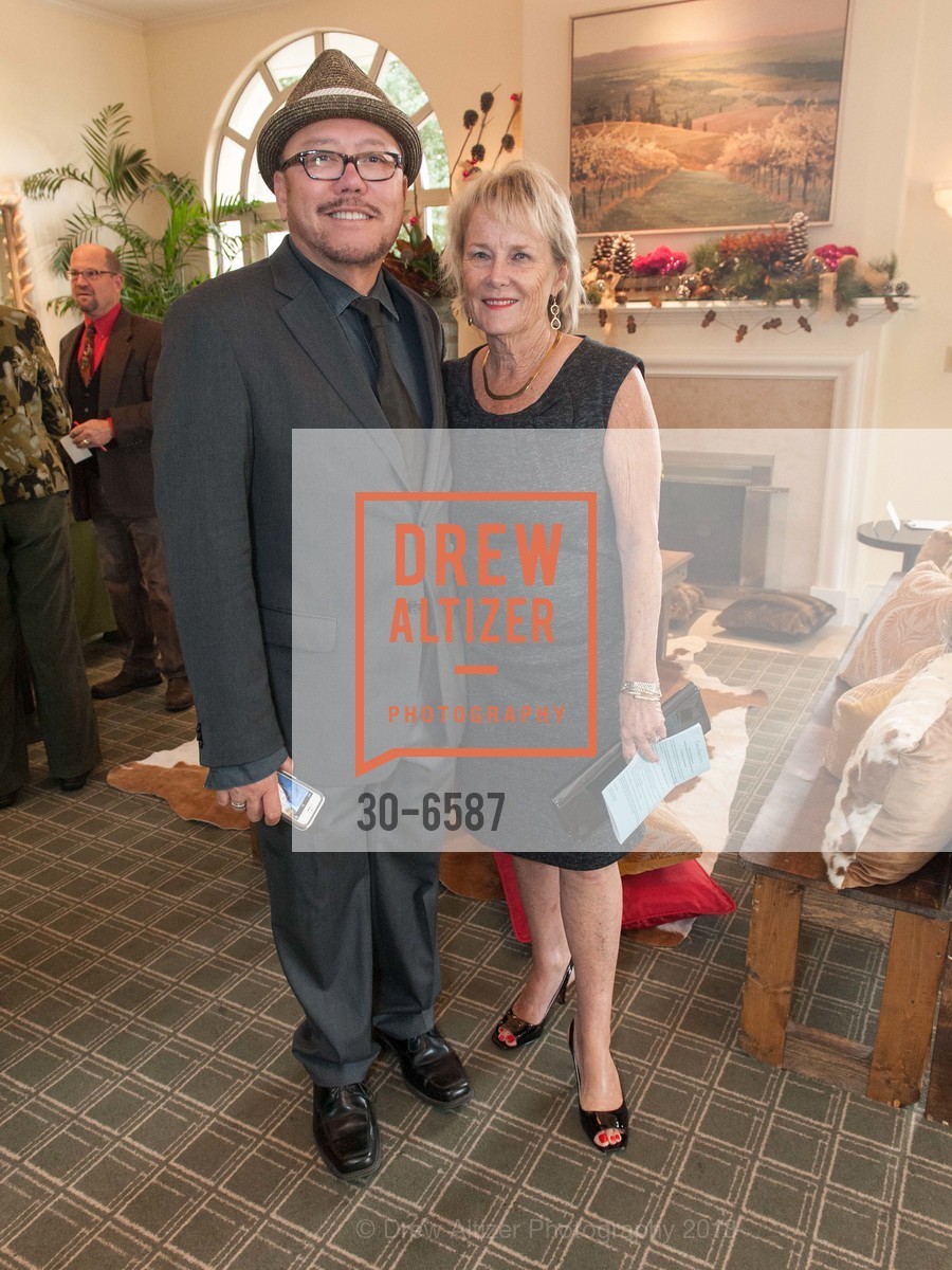 Pico Soriano, Sue Leggett, FOOTHILL AUXILIARY TO PENINSULA FAMILY SERVICES Presents Holidays on a High Note, US, October 21st, 2013, Photo #30-6587 Pico Soriano, Sue Leggett, Photo #30-6587