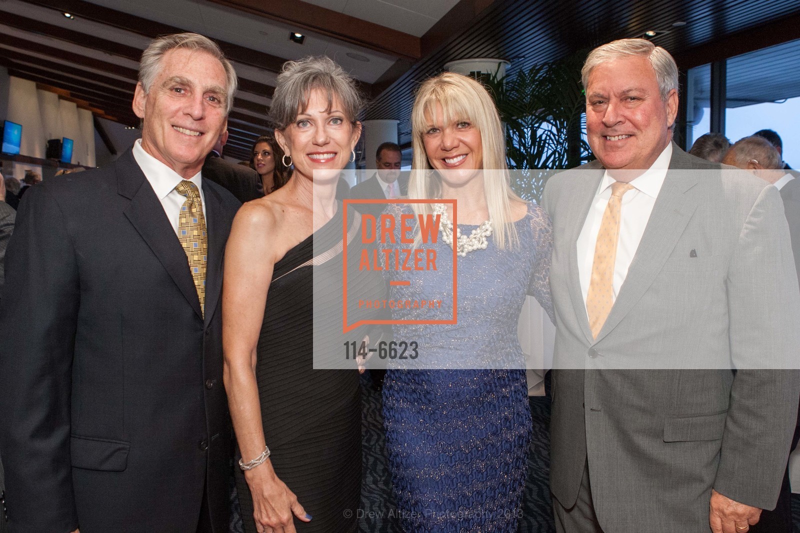 Rick Borenstein, Paula Zimbalist, Skip Zimbalist, 2013 BAL DE LA MER and SeaKeeper Award Presentation, US, September 9th, 2013, Photo #114-6623 Rick Borenstein, Paula Zimbalist, Skip Zimbalist, Photo #114-6623