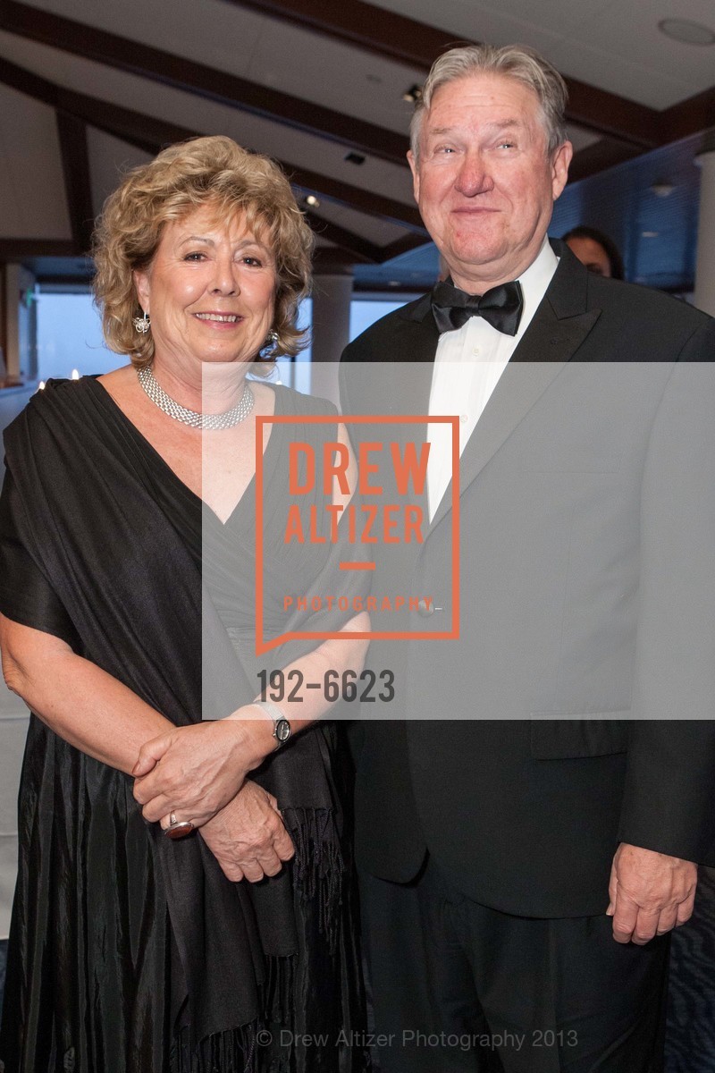 Jenny Freestone, David Freestone, 2013 BAL DE LA MER and SeaKeeper Award Presentation, US, September 9th, 2013, Photo #192-6623 Jenny Freestone, David Freestone, Photo #192-6623