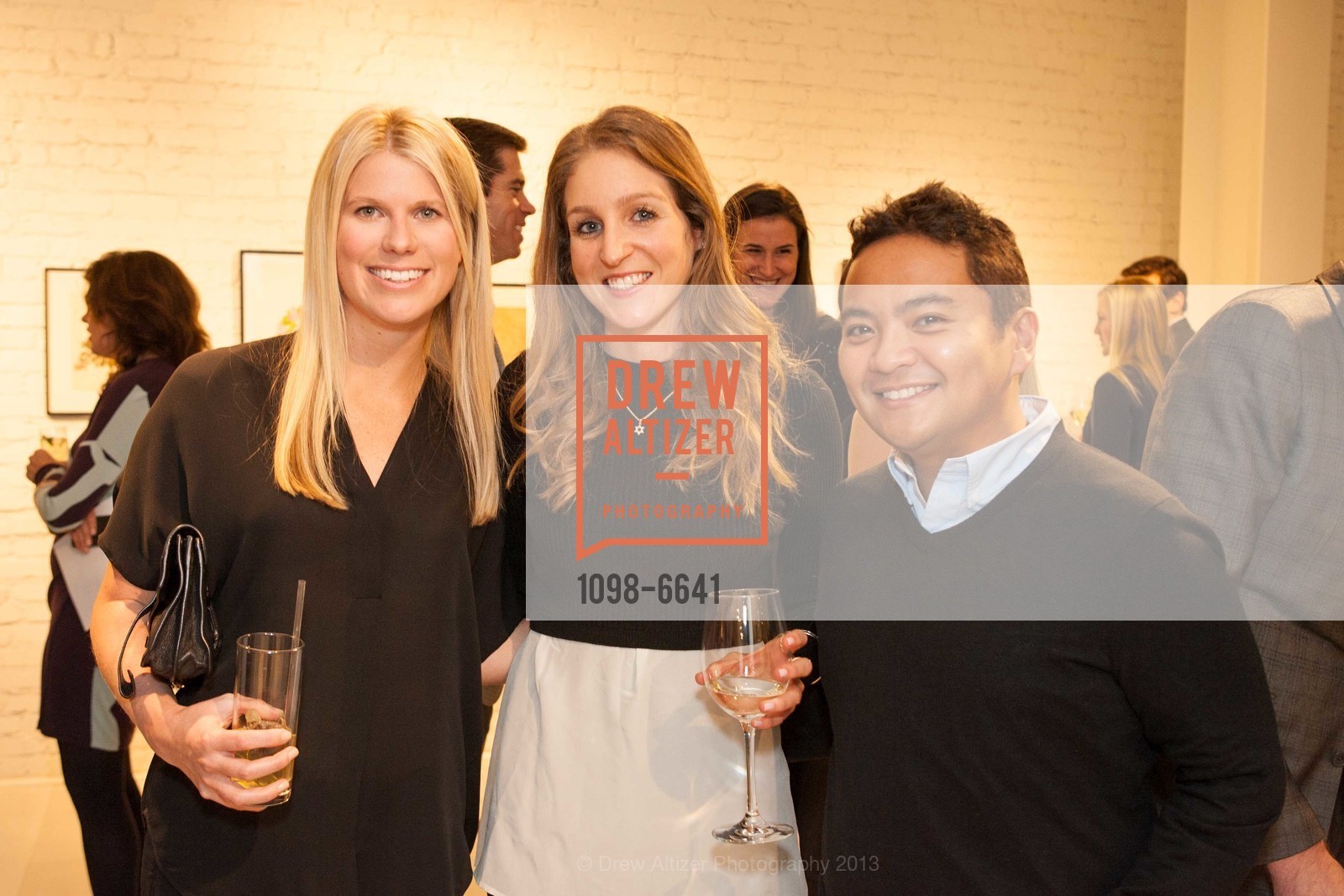 Sarah Wendell, Bennett Englehart, Rob Austodillo, MULBERRY, TOWN & COUNTRY and CHRISTIE'S Host Andy Warhol's at Christie's, US, December 12th, 2013, Photo #1098-6641 Sarah Wendell, Bennett Englehart, Rob Austodillo, Photo #1098-6641
