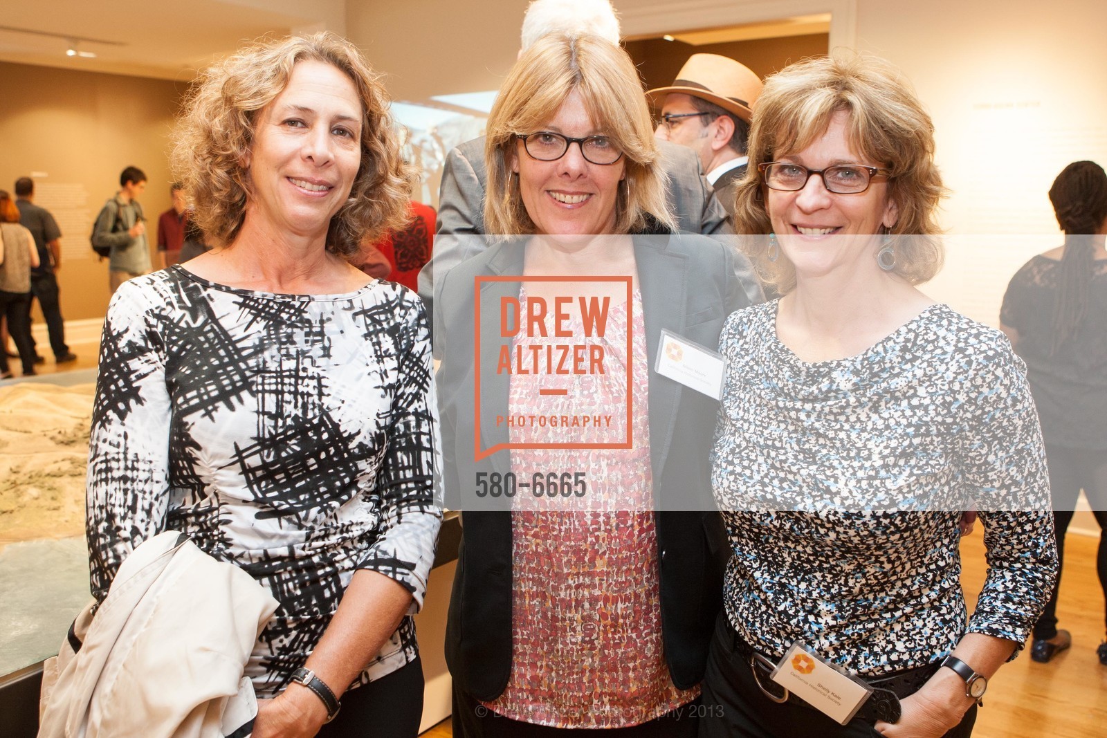 Susan Goldstein, Alison Moore, Shelly Kale, CA HISTORICAL SOCIETY Unbuilt San Francisco: The View from Futures Past, Opening Celebration, US, September 6th, 2013, Photo #580-6665 Susan Goldstein, Alison Moore, Shelly Kale, Photo #580-6665