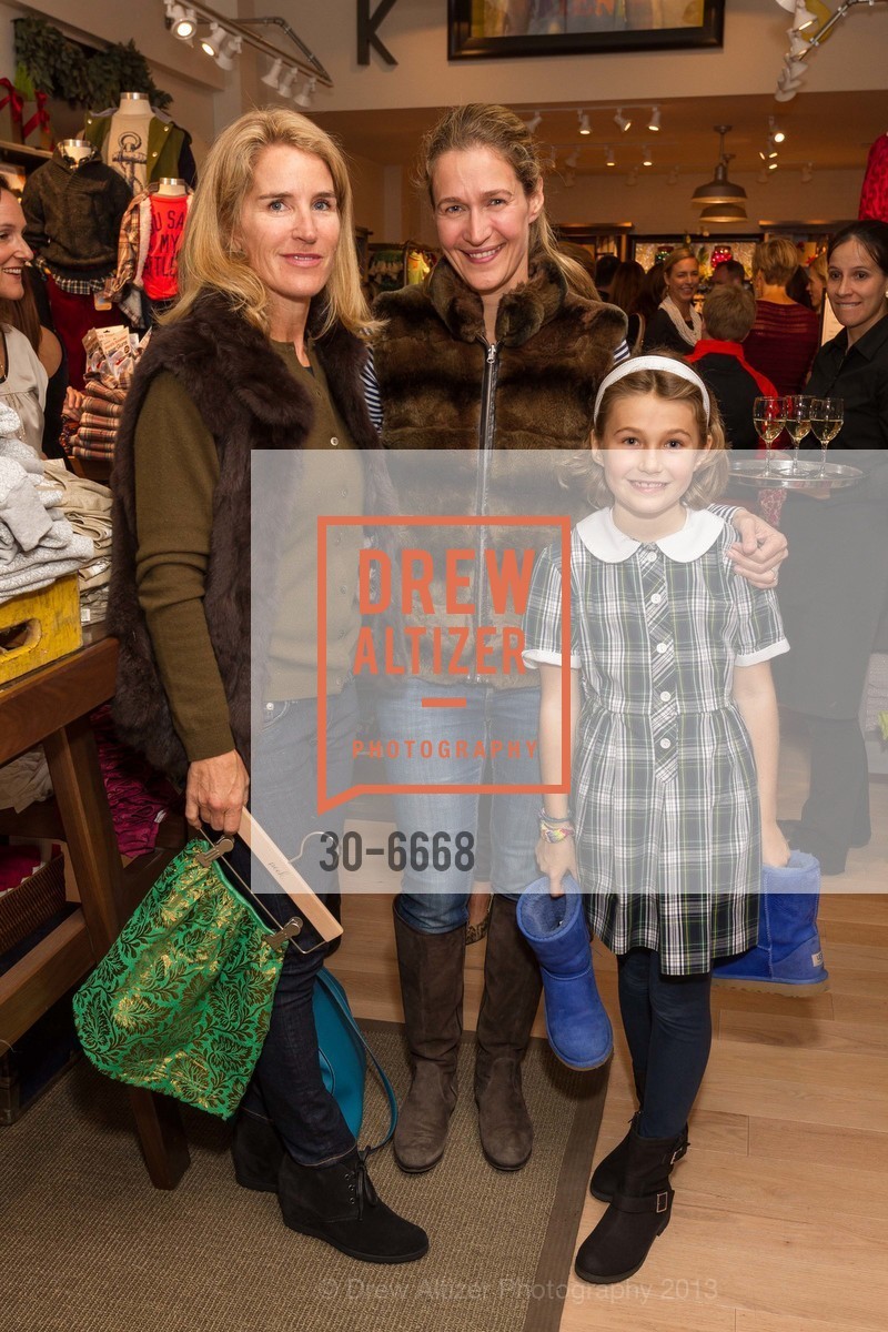 Summer Tompkins Walker, Nina Stanford, Chloe Stanford, PEEK Kids to Honor CHILDREN OF SHELTER, US, November 13th, 2013, Photo #30-6668 Summer Tompkins Walker, Nina Stanford, Chloe Stanford, Photo #30-6668