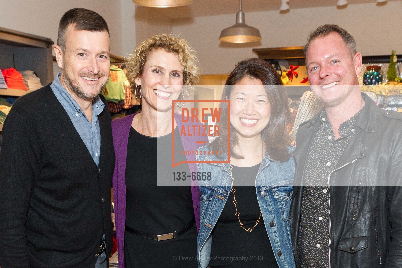 Karyn Smith, Teri Kil, Christian Wais, PEEK Kids to Honor CHILDREN OF SHELTER, US, November 13th, 2013, Photo #133-6668 Karyn Smith, Teri Kil, Christian Wais, Photo #133-6668