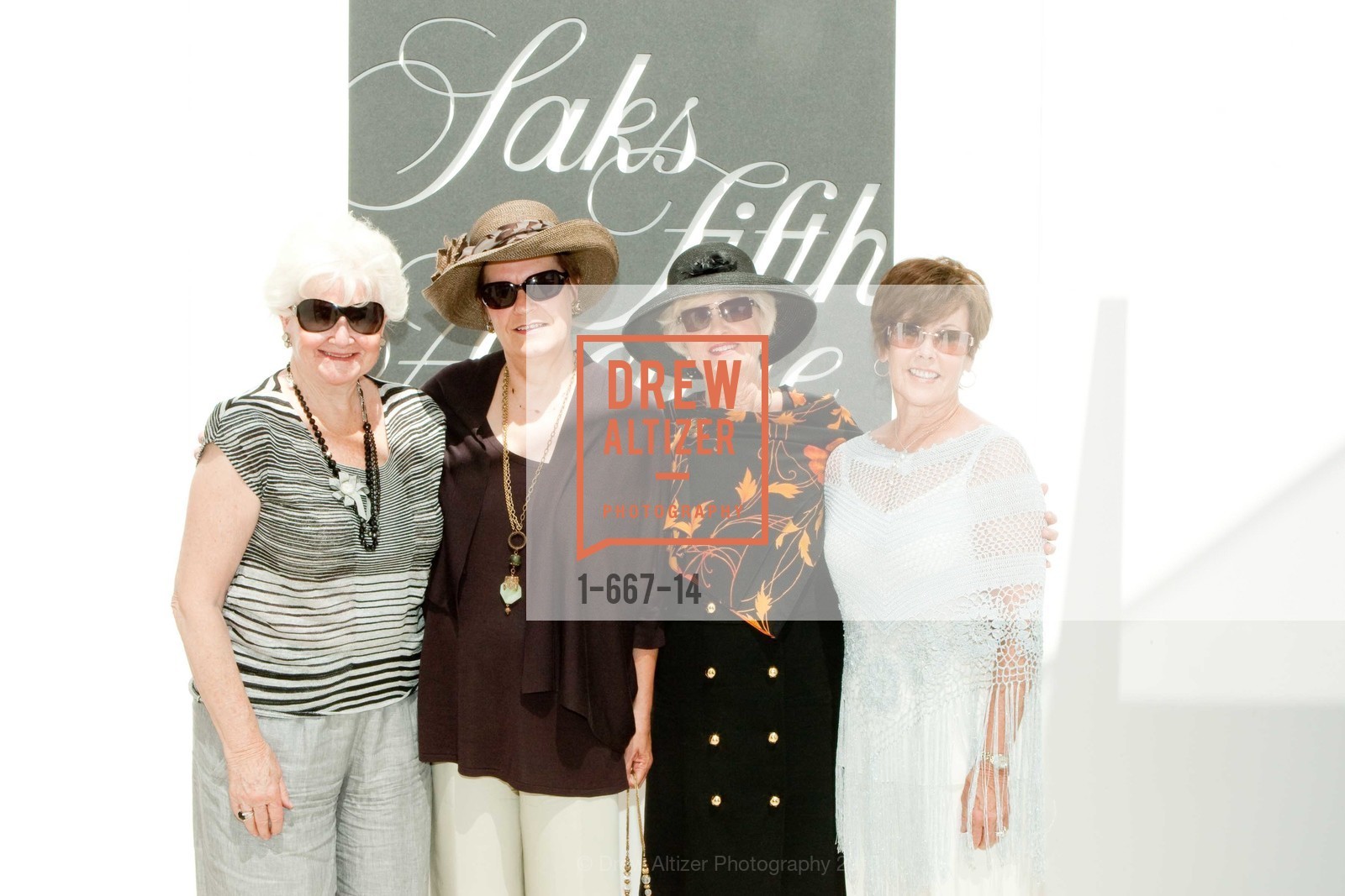 Joan Cortopassi, Sue Rearic, Marilyn Brown, Lana Rogerson, League to Save Lake Tahoe Presents Oscar de la Renta 2009 Fashion Show, Incline Village, December 21st, 2015, Photo #1-667-14 Joan Cortopassi, Sue Rearic, Marilyn Brown, Lana Rogerson, Photo #1-667-14