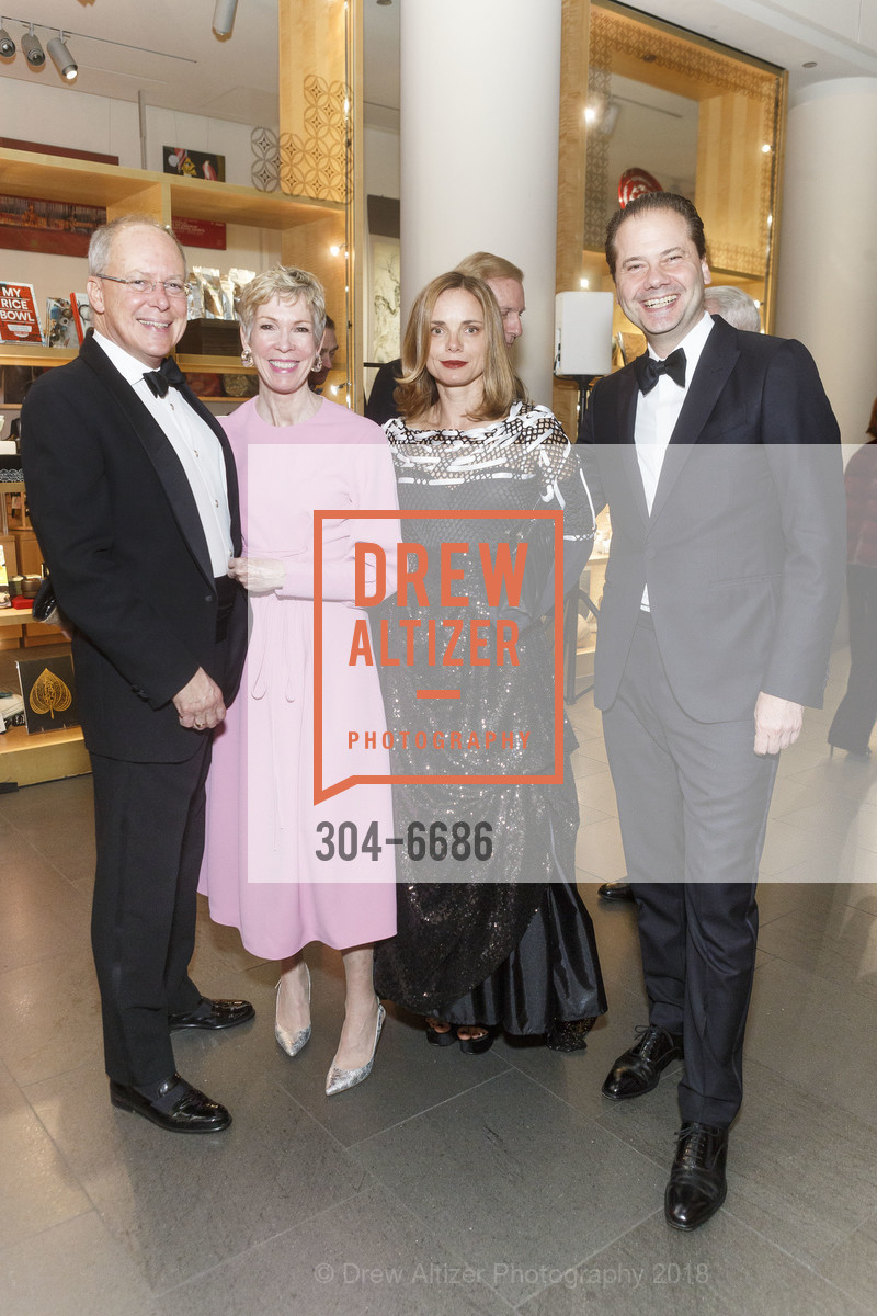 Charles Desmarais, Kitty Morgan, Nina Hollein, Max Hollein, Asian Art Museum Gala 2018, San Francisco, April 11th, 2018, Photo #304-6686 Charles Desmarais, Kitty Morgan, Nina Hollein, Max Hollein, Photo #304-6686