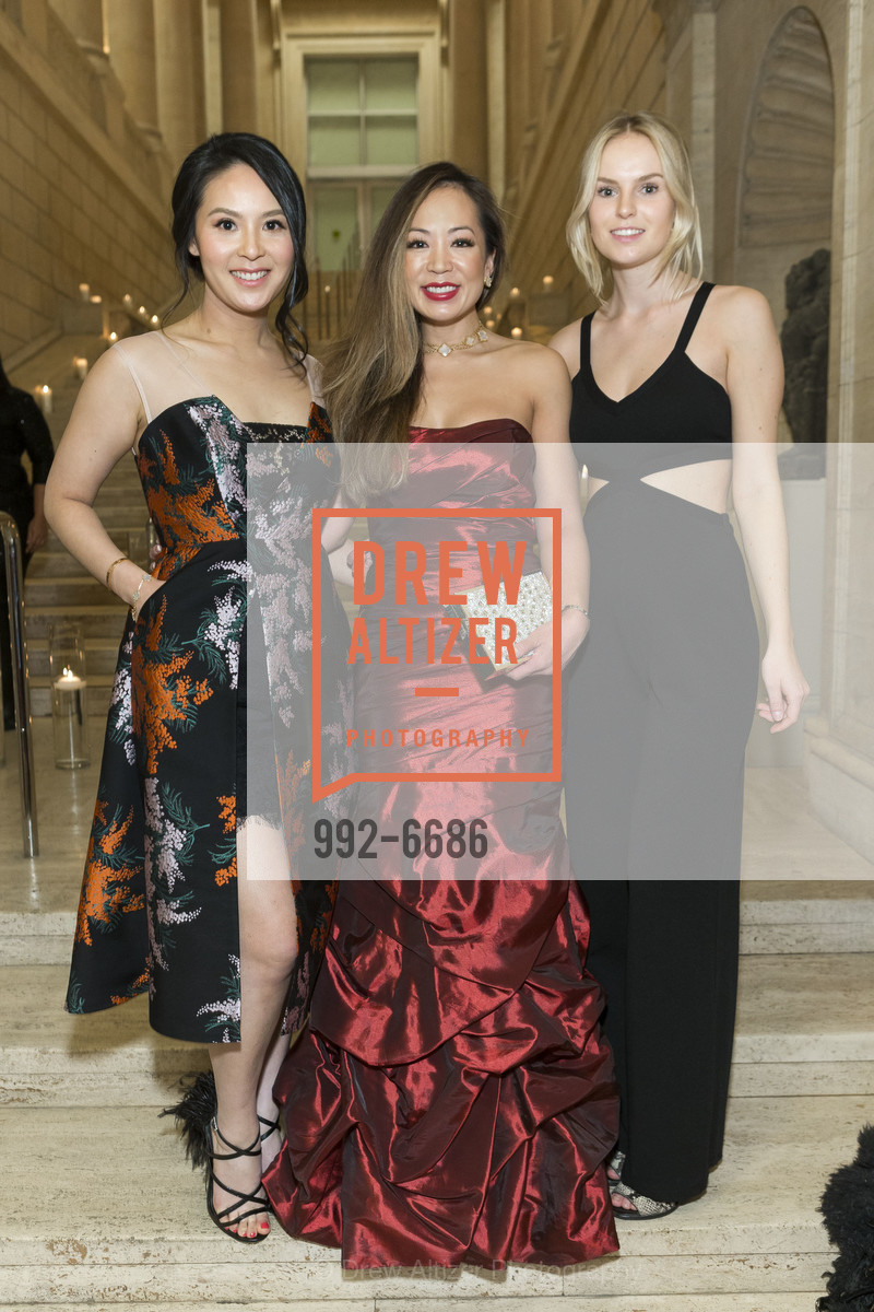 Carolyn Fung, Christine Yuan, Anika Snyder, Asian Art Museum Gala 2018, Asian Art Museum. 200 Larkin St, Photo #992-6686 Carolyn Fung, Christine Yuan, Anika Snyder, Photo #992-6686