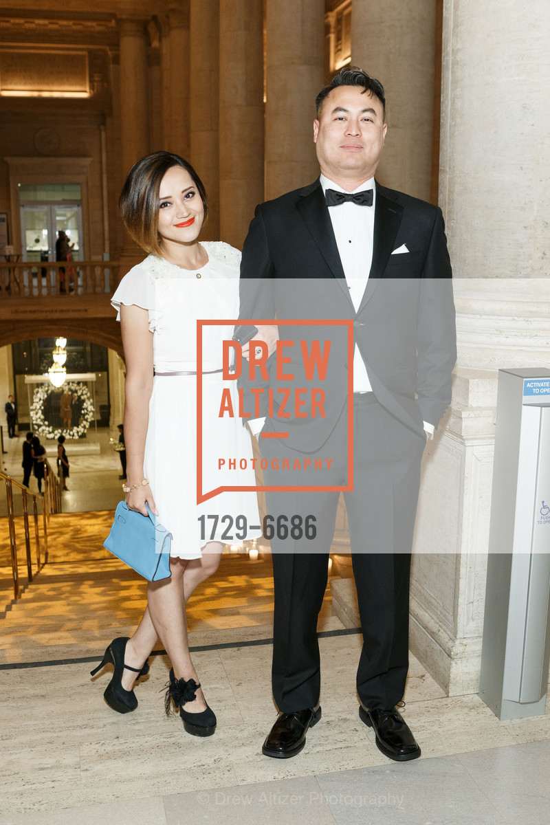 Naila Abudureheman, Mike Chang, Asian Art Museum Gala 2018, Asian Art Museum. 200 Larkin St, Photo #1729-6686 Naila Abudureheman, Mike Chang, Photo #1729-6686