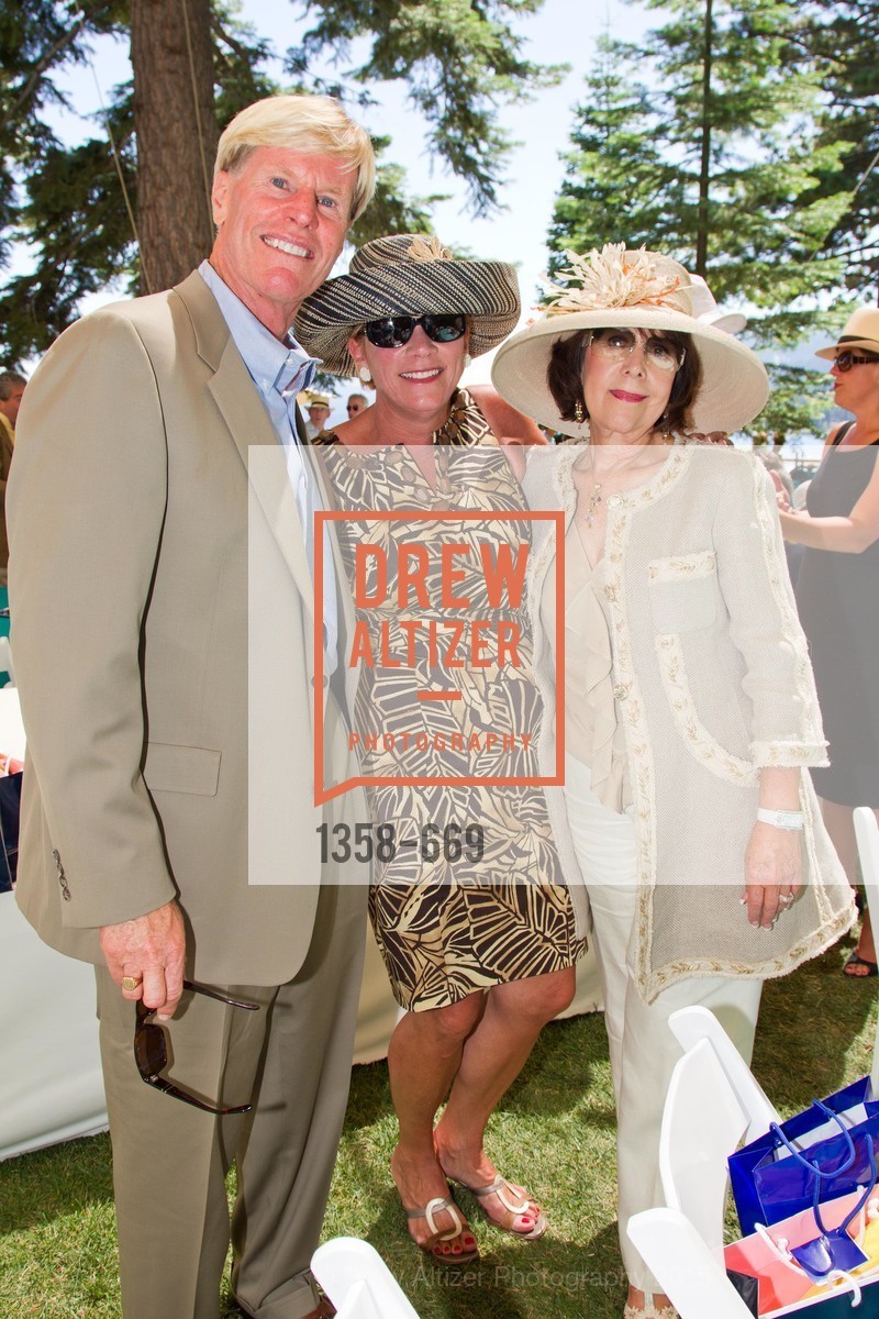 Stephen Werner, Hillary Marble, Cyril Seligman, League to Save Lake Tahoe Presents Oscar de la Renta 2010 Fashion Show, Incline Village, December 22nd, 2015, Photo #1358-669 Stephen Werner, Hillary Marble, Cyril Seligman, Photo #1358-669