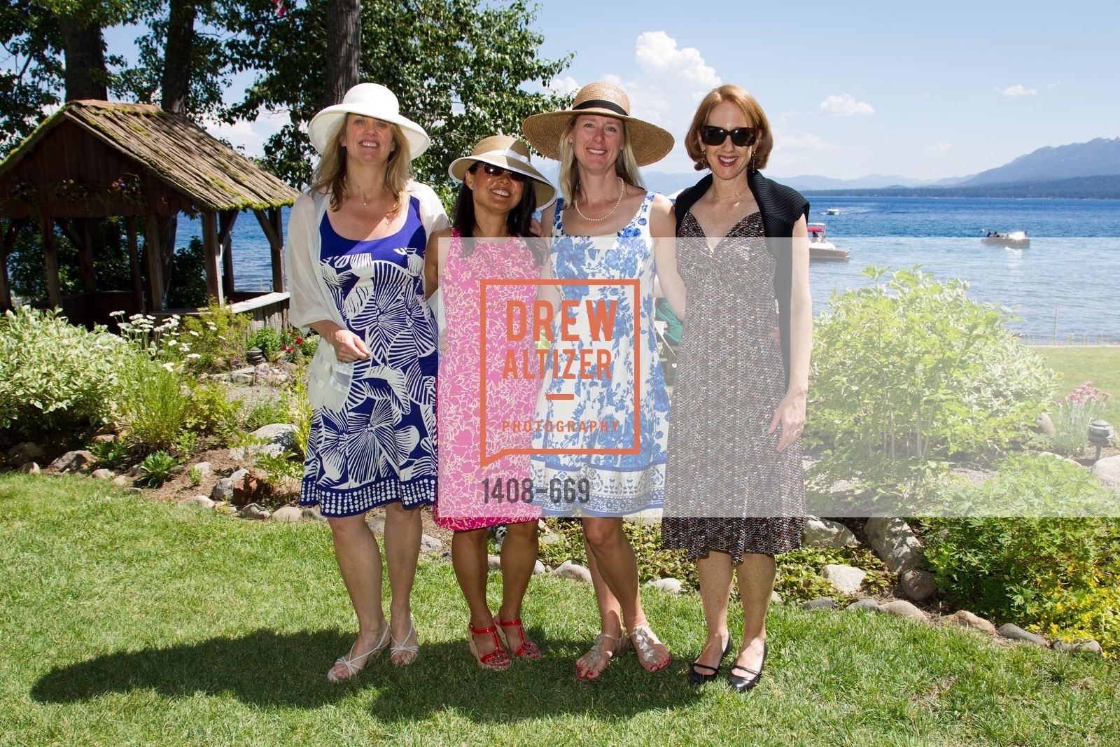Ann Harper, Mo Delong, Heidi Detjen, Adelaide Roberts, League to Save Lake Tahoe Presents Oscar de la Renta 2010 Fashion Show, Incline Village, December 22nd, 2015, Photo #1408-669 Ann Harper, Mo Delong, Heidi Detjen, Adelaide Roberts, Photo #1408-669