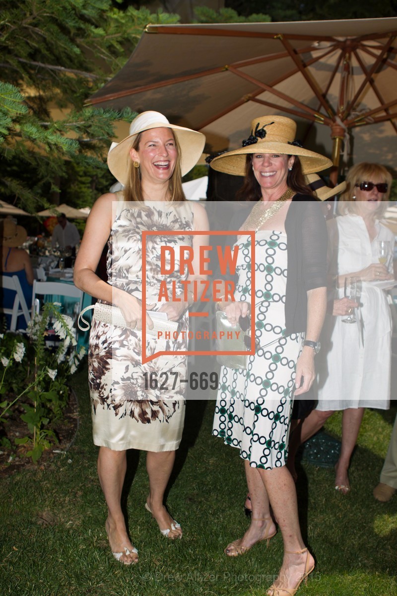 Mindy Henderson, Kimberly Karp, League to Save Lake Tahoe Presents Oscar de la Renta 2010 Fashion Show, Incline Village, December 22nd, 2015, Photo #1627-669 Mindy Henderson, Kimberly Karp, Photo #1627-669