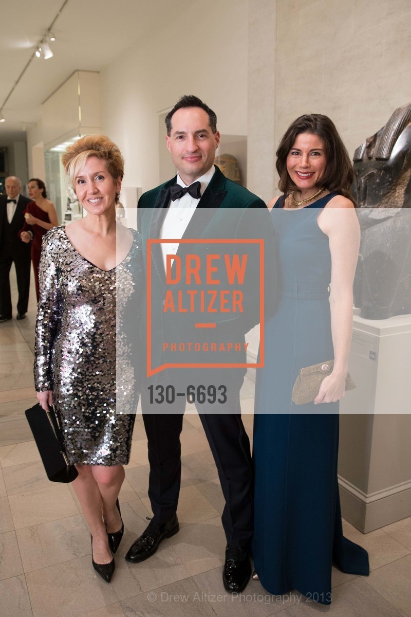 Lisa Sardegna, David Carrillo, Stephanie Deaner, An Elegant Dinner at the COURT OF HONOR, US, December 11th, 2013, Photo #130-6693 Lisa Sardegna, David Carrillo, Stephanie Deaner, Photo #130-6693