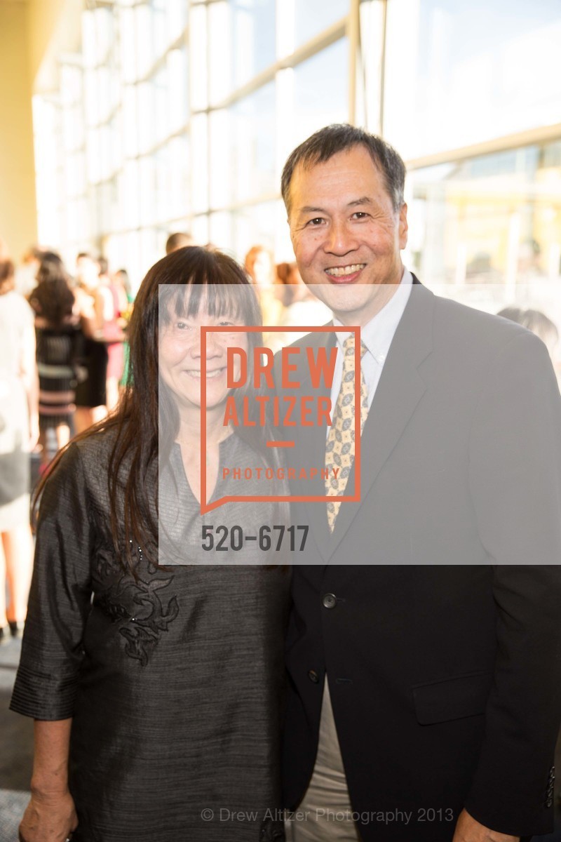 Winnie Chu, David Lei, THE SAN FRANCISCO FOUNDATION: 2013 Community Leader Awards, Yerba Buena Center for the Arts, Novellus Theater. 700 Howard Street, October 1st, 2013, Photo #520-6717 Winnie Chu, David Lei, Photo #520-6717