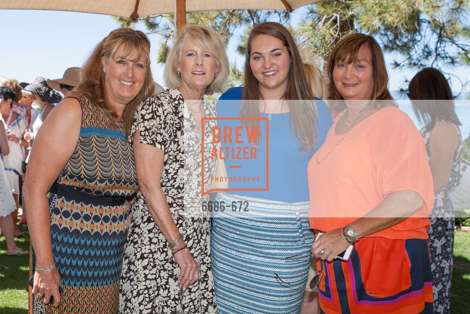 Michelle Gaubert, Sandra Gaubert, Jessica Carlson, Danielle Carlson, League to Save Lake Tahoe Presents Oscar de la Renta 2013 Fashion Show, Incline Village, August 3rd, 2013, Photo #6686-672 Michelle Gaubert, Sandra Gaubert, Jessica Carlson, Danielle Carlson, Photo #6686-672