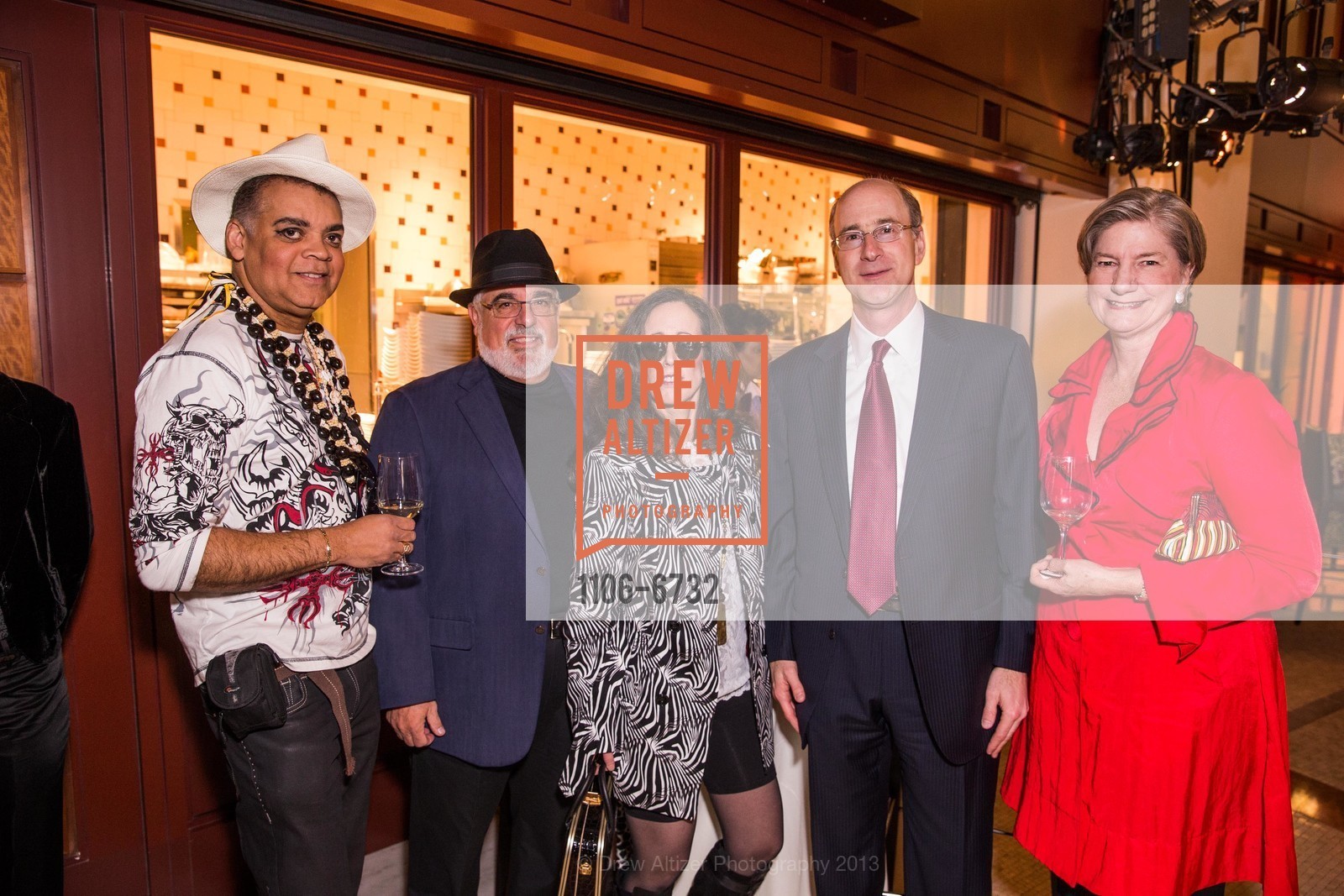 Stephen Sterling, Michele Heffes, Doug Winthrop, ZOOTOPIA 2013 Grand Soiree Dinner, US, February 11th, 2013, Photo #1106-6732 Stephen Sterling, Michele Heffes, Doug Winthrop, Photo #1106-6732