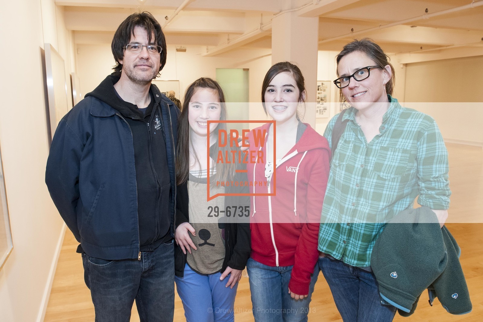 Joe Scanlon, Zoe Scanlon, Isabel Scanlon, Katie Danielson, Taryn Simon Opening at the John Berggruen Gallery, US, January 16th, 2013, Photo #29-6735 Joe Scanlon, Zoe Scanlon, Isabel Scanlon, Katie Danielson, Photo #29-6735