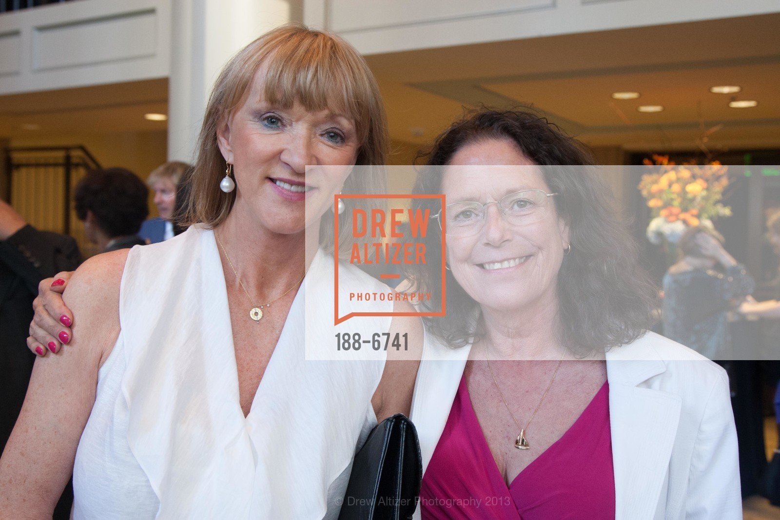 Mary Jo Litke, Elizabeth Fairbanks, City Youth NOW Gala, US, May 17th, 2013, Photo #188-6741 Mary Jo Litke, Elizabeth Fairbanks, Photo #188-6741