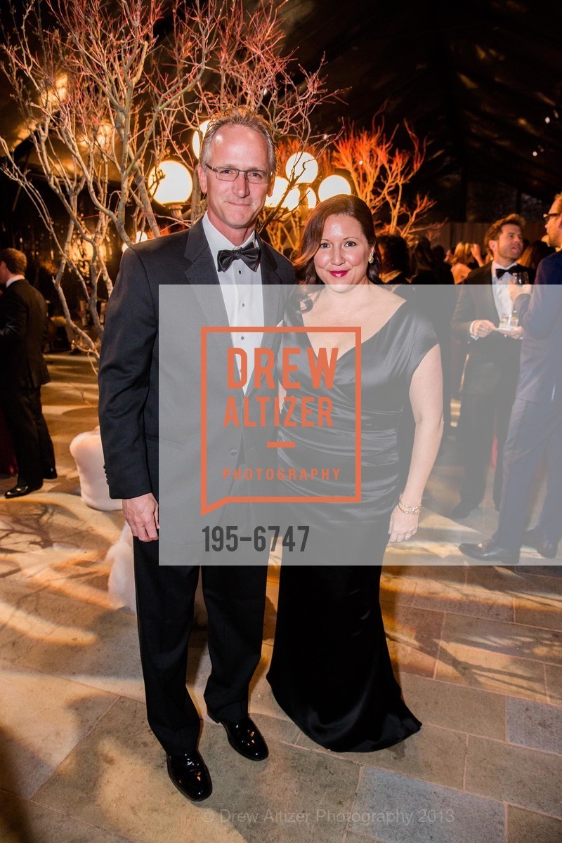 Taylor Nagle, Jennifer Nagle, 10th Anniversary MID-WINTER GALA Benefiting the Fine Arts Museums of San Francisco, US, March 9th, 2013, Photo #195-6747 Taylor Nagle, Jennifer Nagle, Photo #195-6747