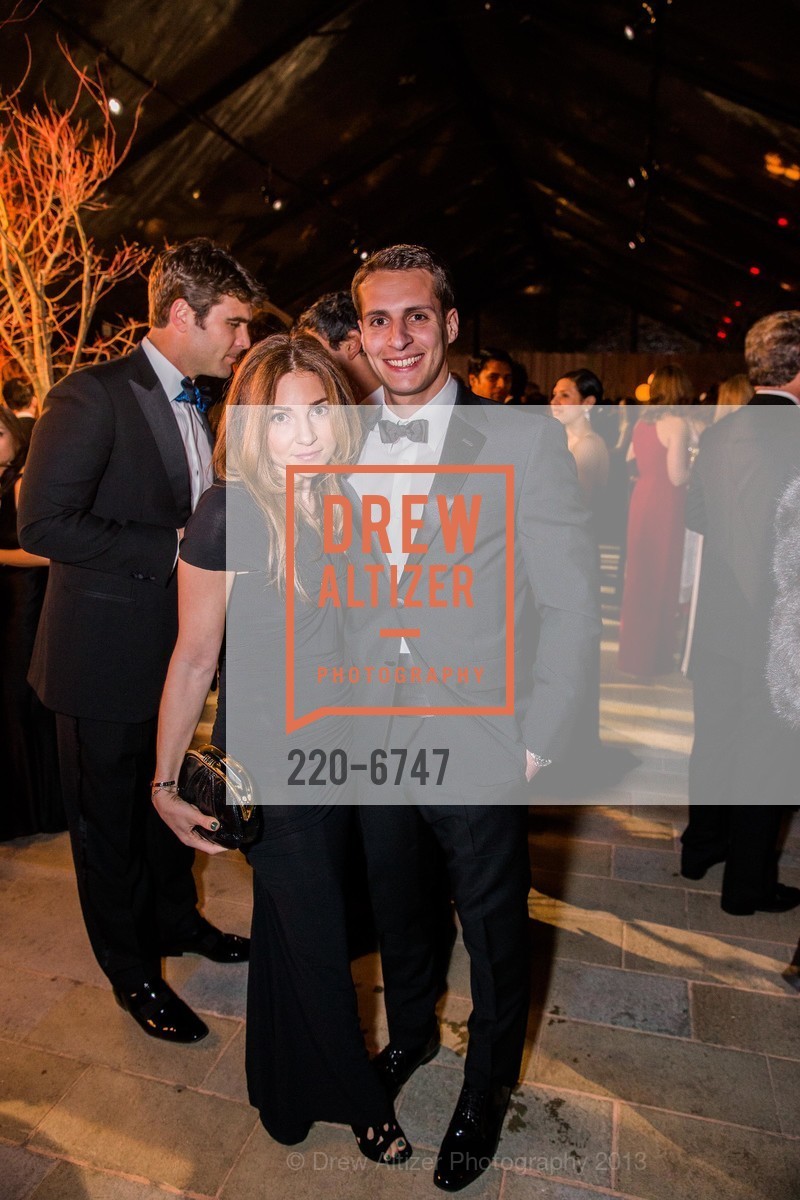 Stephanie Unger, Maxx Traina, 10th Anniversary MID-WINTER GALA Benefiting the Fine Arts Museums of San Francisco, US, March 9th, 2013, Photo #220-6747 Stephanie Unger, Maxx Traina, Photo #220-6747