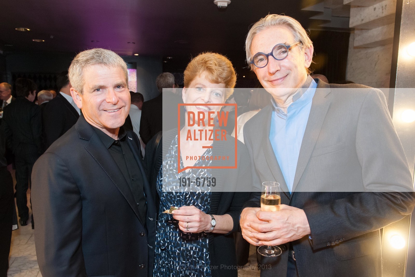 Joshua Robison, Carey Perloff, Michael Tilson Thomas, Michael Feinstein at Feinstein's at the Nikko, US, April 29th, 2013, Photo #191-6759 Joshua Robison, Carey Perloff, Michael Tilson Thomas, Photo #191-6759