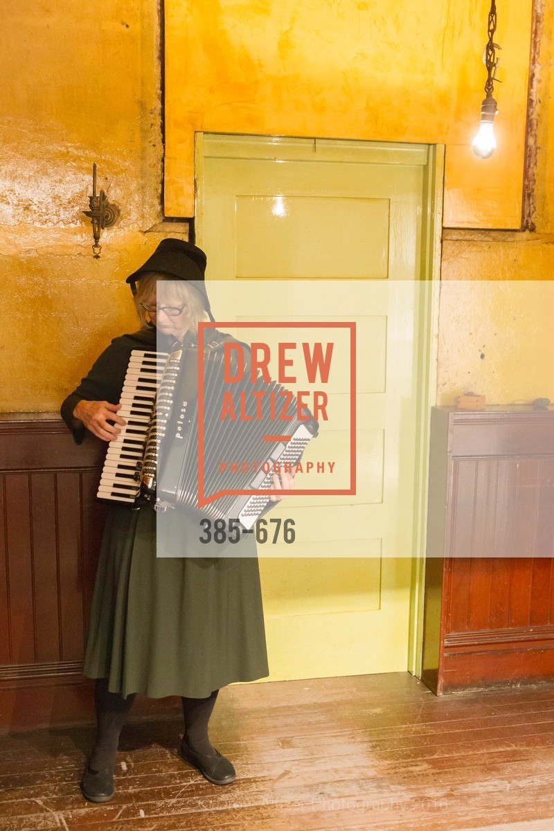 Atmosphere, 500 Capp Street Preview Reception, 500 Capp Street Foundation. 500 Capp Street, January 7th, 2016,Drew Altizer, Drew Altizer Photography, full-service agency, private events, San Francisco photographer, photographer california