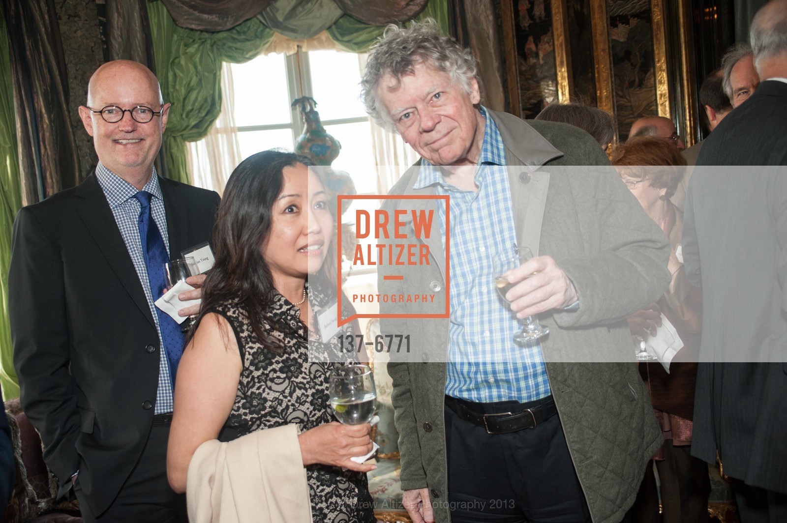 Julius Young, Barbara Soong, Gordon P. Getty, GETTY Hosts Oakland East Bay Symphony, US, May 9th, 2013, Photo #137-6771 Julius Young, Barbara Soong, Gordon P. Getty, Photo #137-6771