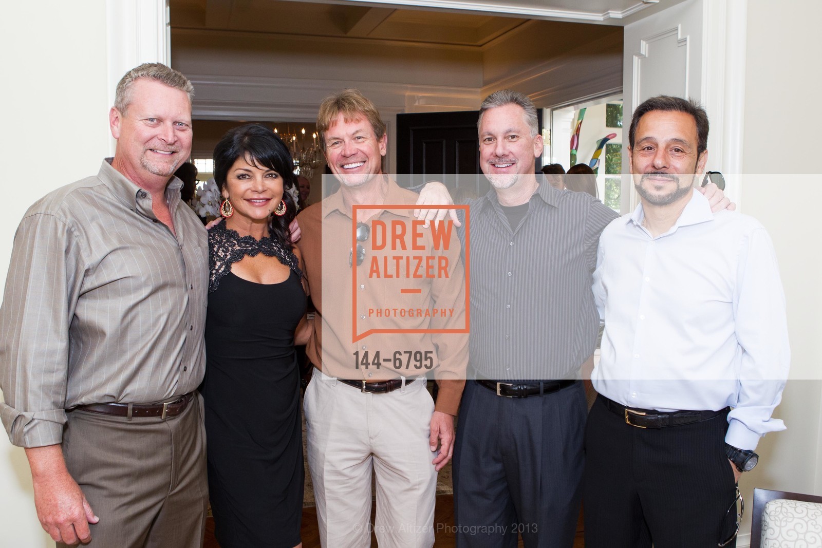 Charlie Smith, Roberta Gonzales, Lou Ryan, Michael Ofstedahl, Petro Estakhri, John Hamm & Joanna Rees Hosts GRAMMY FOUNDATION in San Francisco, US, May 15th, 2013, Photo #144-6795 Charlie Smith, Roberta Gonzales, Lou Ryan, Michael Ofstedahl, Petro Estakhri, Photo #144-6795