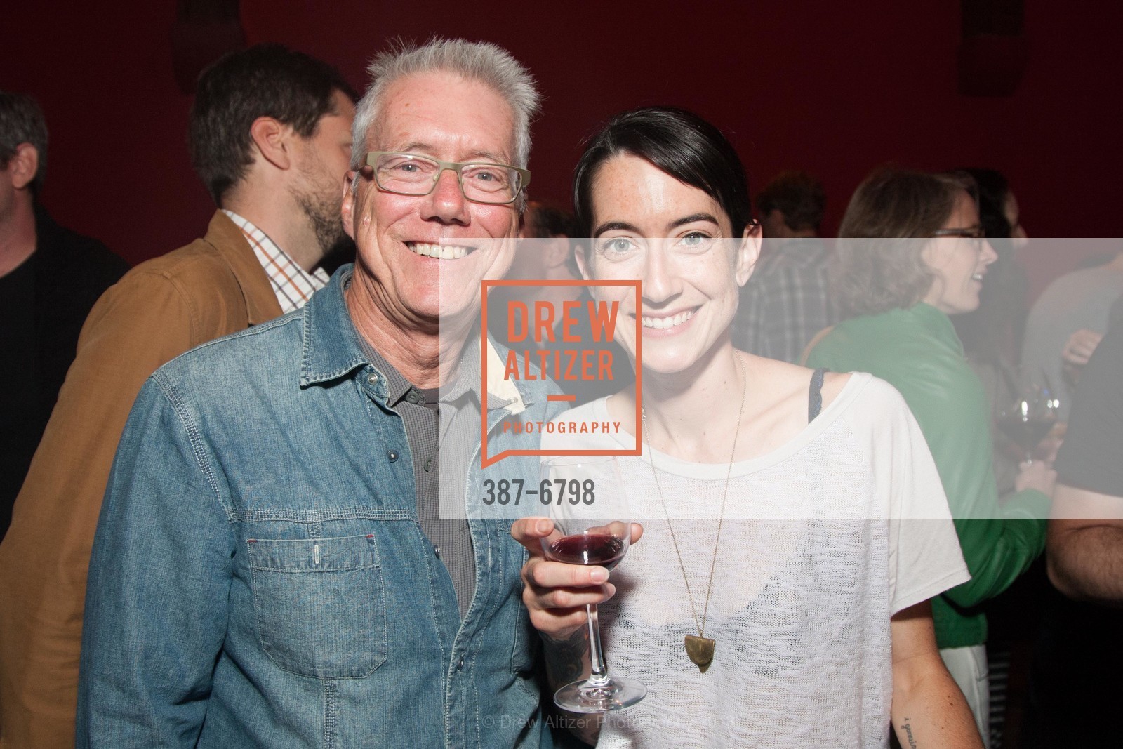 John McKeon, Lauren McKeon, SFMoMA SECA Art Award Opening Reception, US, September 11th, 2013, Photo #387-6798 John McKeon, Lauren McKeon, Photo #387-6798