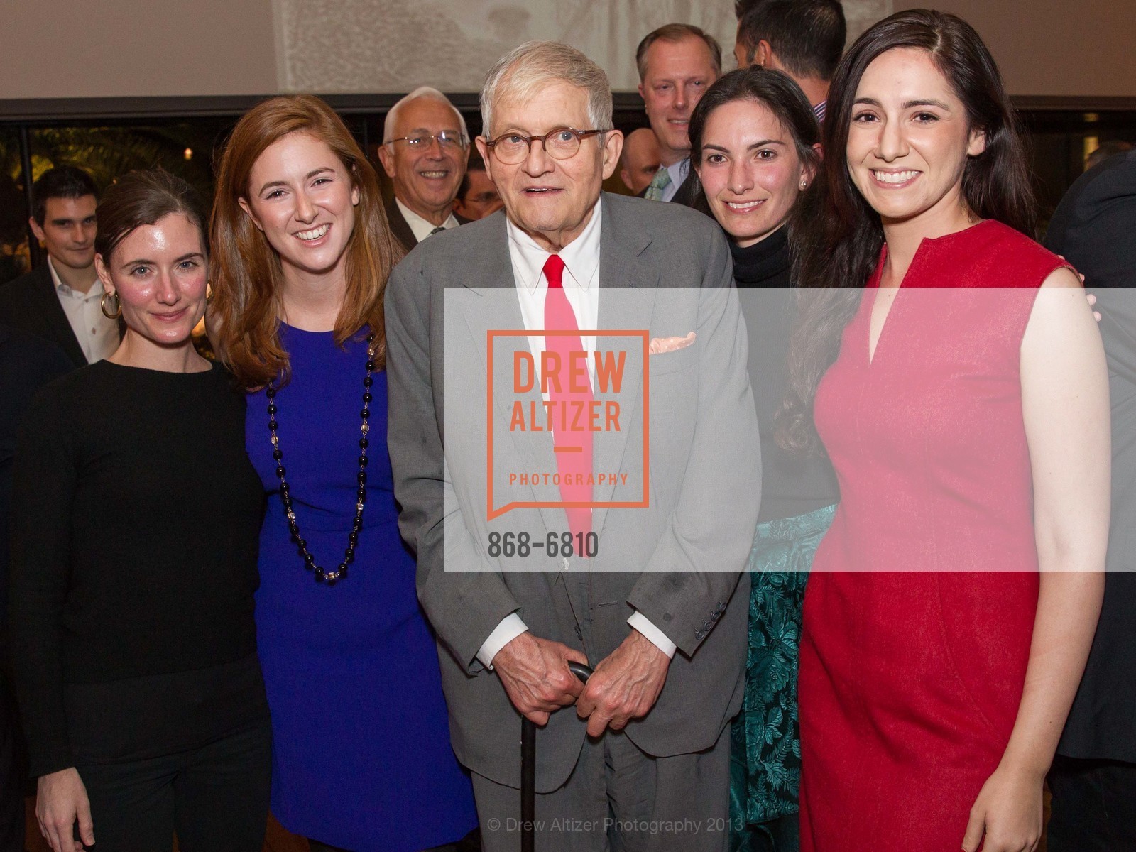 Victoria Burg, David Hockney, Jessica Pynoos, Rebecca Rynoos, DAVID HOCKNEY: A Bigger Exhibition, A Bigger Opening, US, October 24th, 2013, Photo #868-6810 Victoria Burg, David Hockney, Jessica Pynoos, Rebecca Rynoos, Photo #868-6810