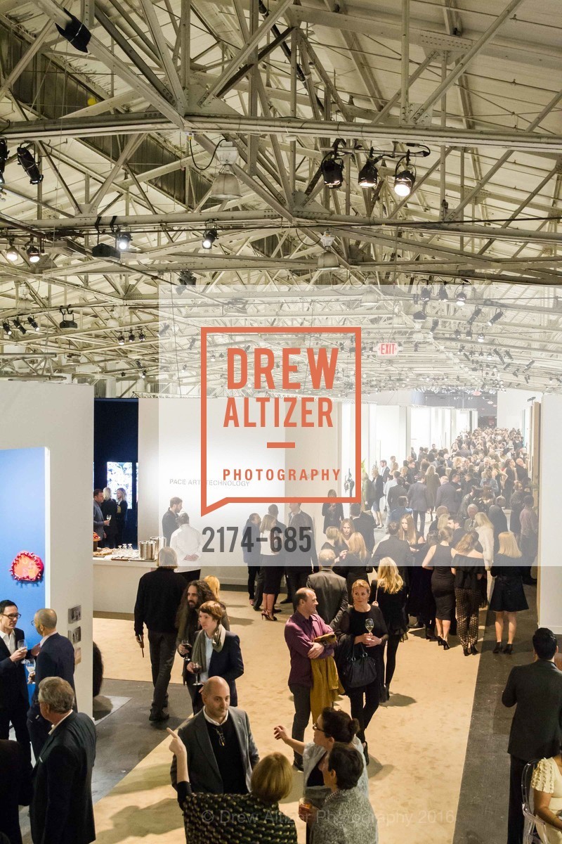 Atmosphere, FOG Design+Art Preview Gala, Fort Mason Center Festival Pavilion, January 13th, 2016, Photo #2174-685 Atmosphere, Photo #2174-685