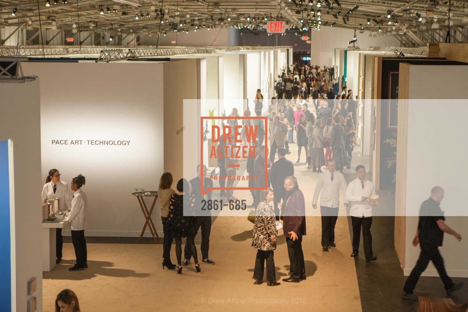 Atmosphere, FOG Design+Art Preview Gala, Fort Mason Center Festival Pavilion, January 13th, 2016, Photo #2861-685 Atmosphere, Photo #2861-685