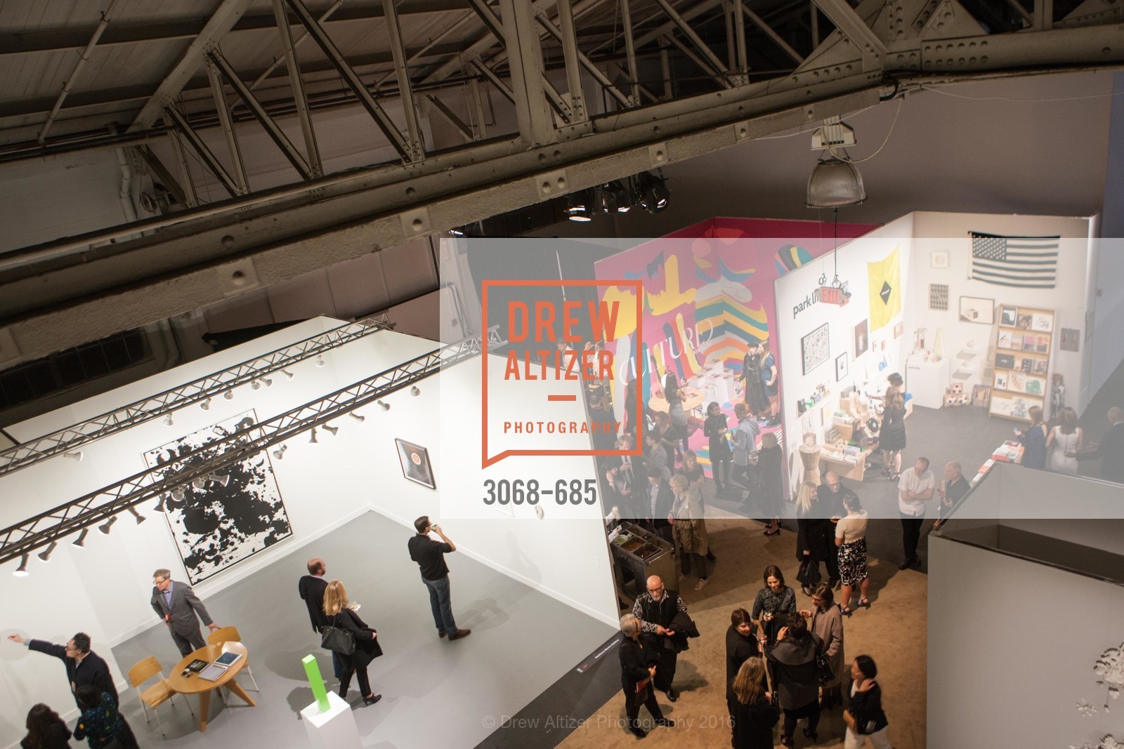 Atmosphere, FOG Design+Art Preview Gala, Fort Mason Center Festival Pavilion, January 13th, 2016, Photo #3068-685 Atmosphere, Photo #3068-685