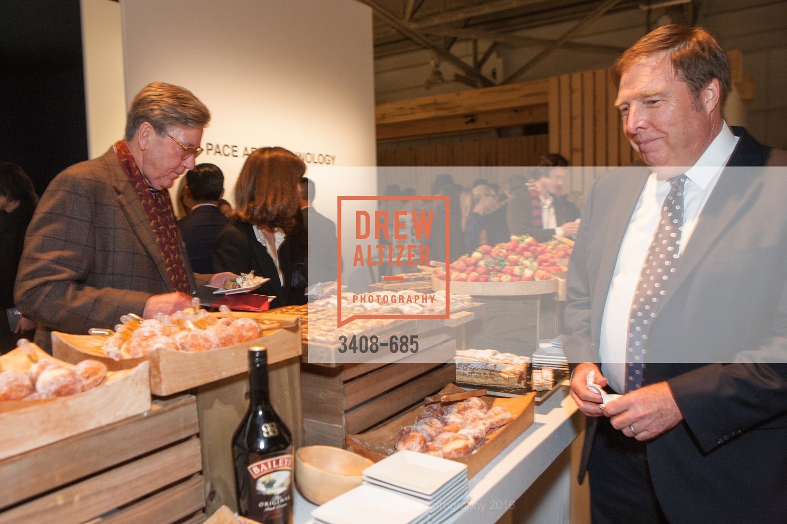 Atmosphere, FOG Design+Art Preview Gala, Fort Mason Center Festival Pavilion, January 13th, 2016, Photo #3408-685 Atmosphere, Photo #3408-685